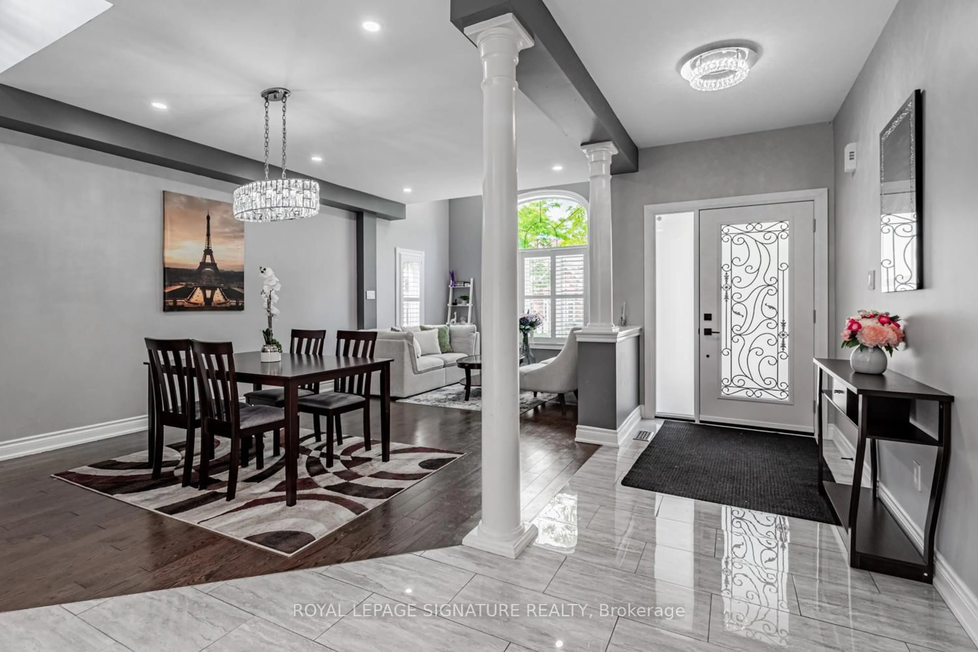 Indoor entryway for 5 Sandcherry Ave, Markham Ontario L3S 4B3