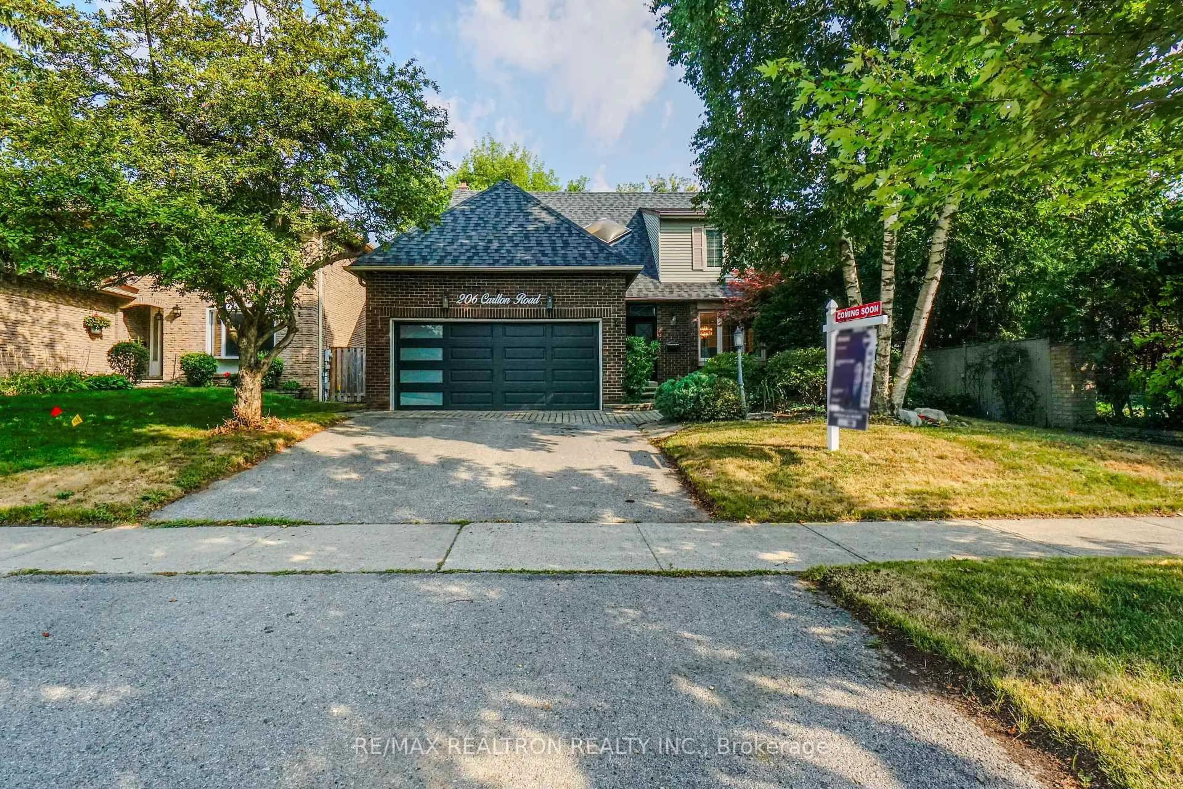 Home with brick exterior material, street for 206 Carlton Rd, Markham Ontario L3R 3L8