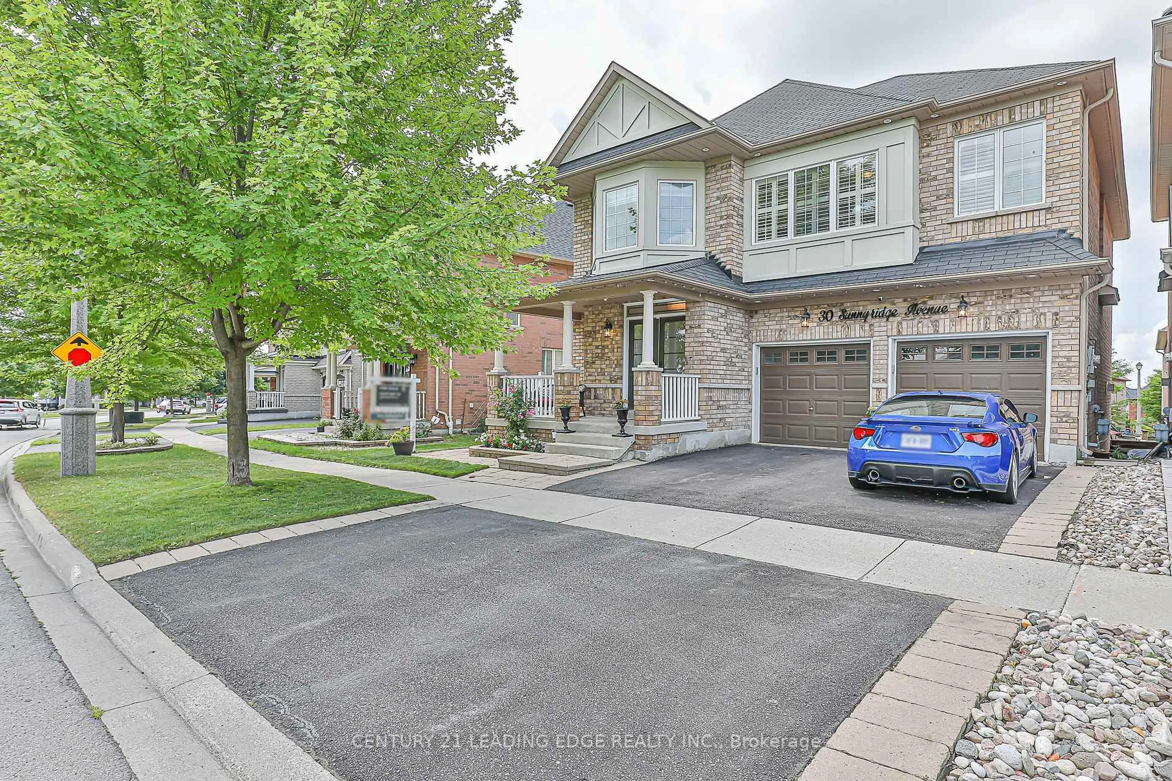 Home with brick exterior material, street for 30 Sunnyridge Ave, Whitchurch-Stouffville Ontario L4A 0L2