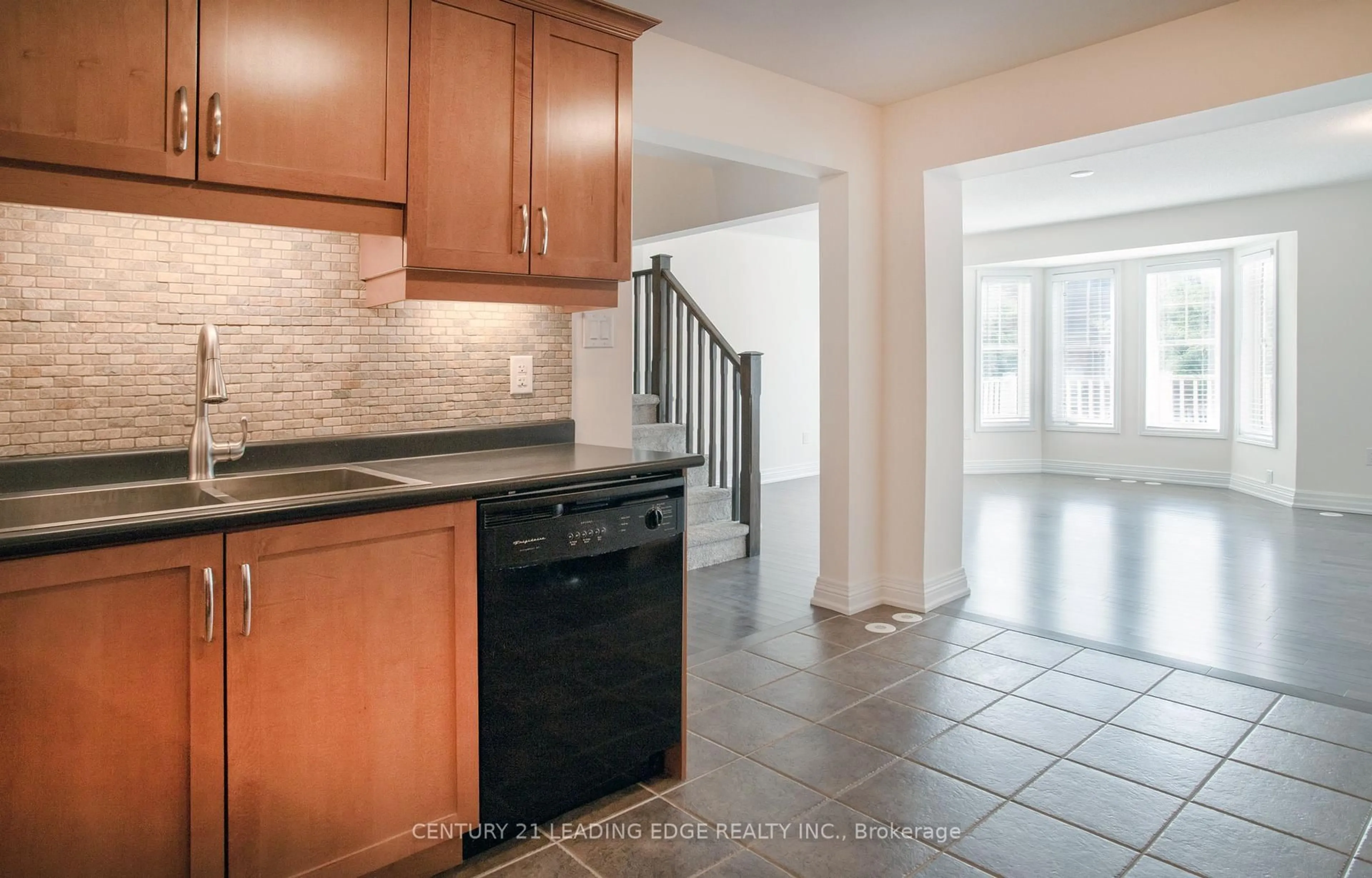 Unknown for 43 Muston Lane, Whitchurch-Stouffville Ontario L4A 0P9