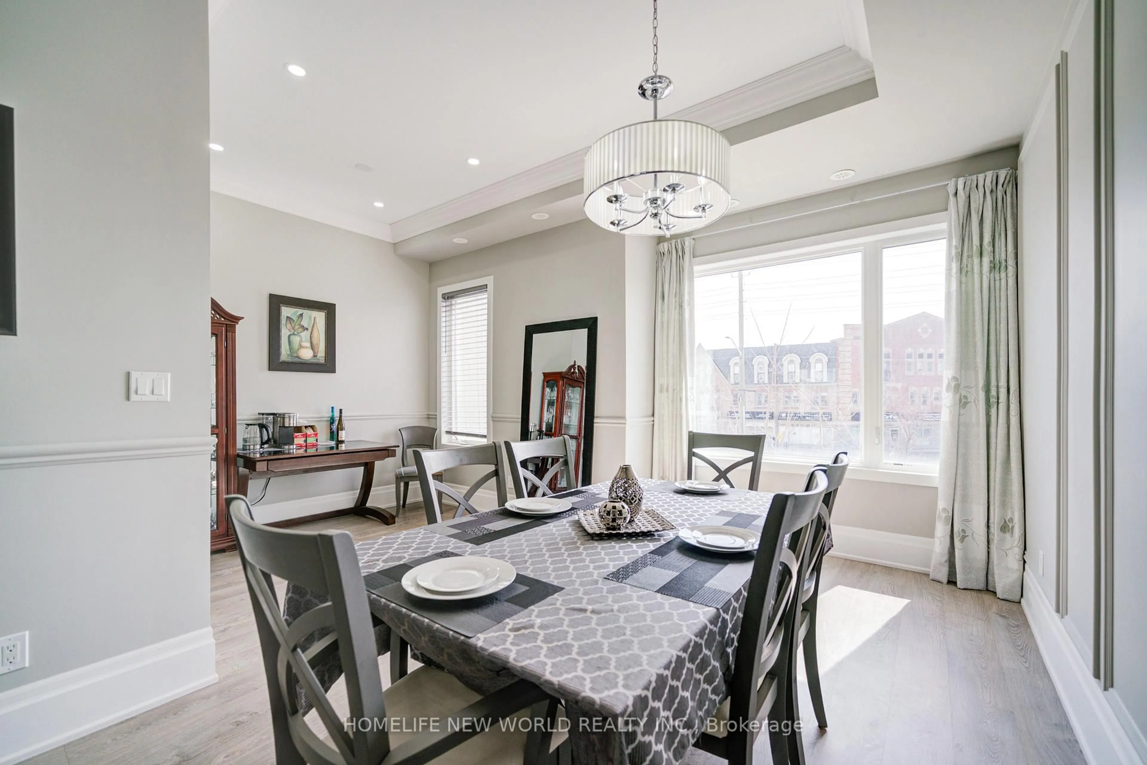 Dining room, ceramic/tile floor for 3880 Major Mackenzie Dr, Vaughan Ontario L4H 4R2
