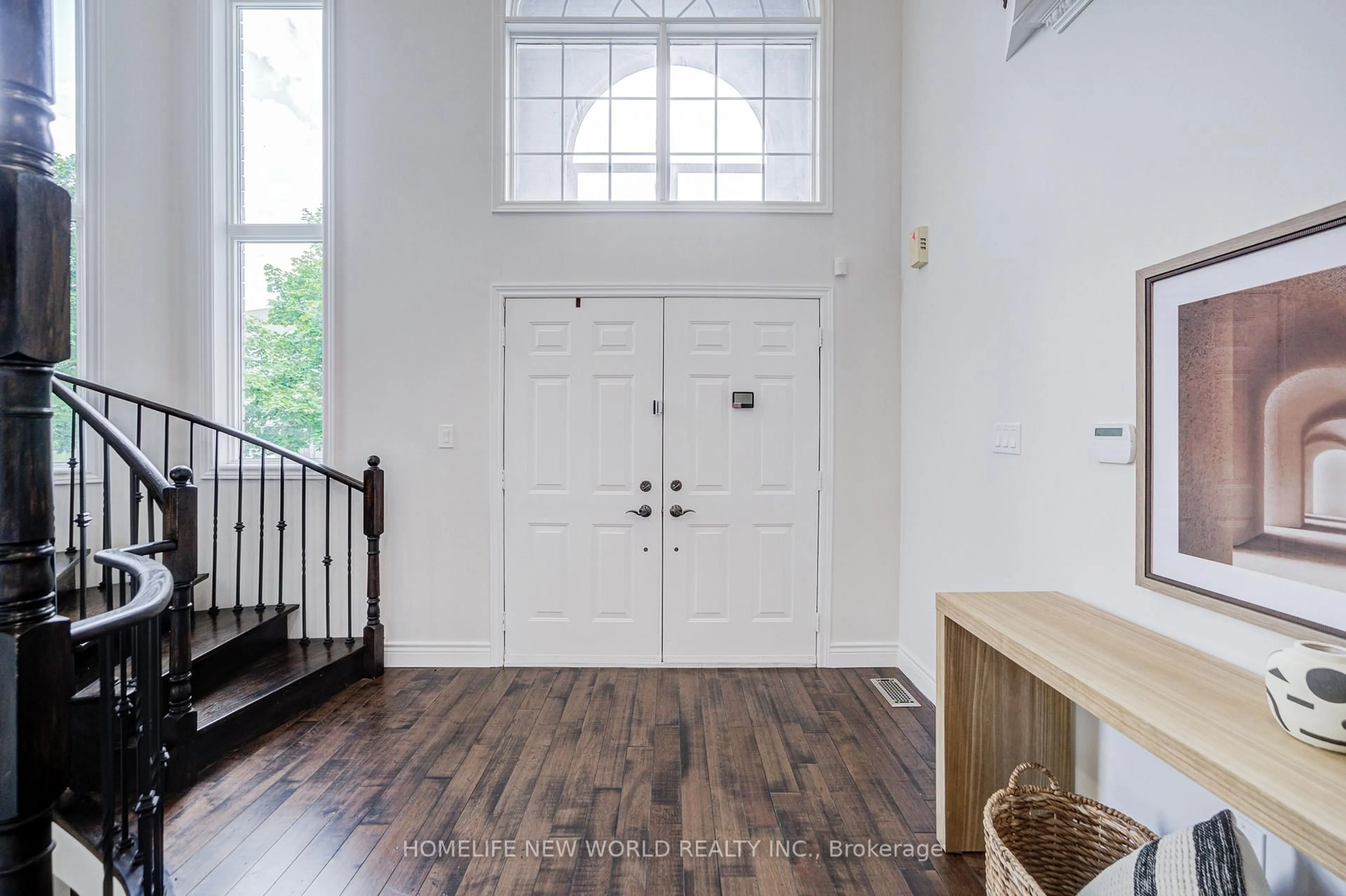 Indoor entryway for 178 Alpine Cres, Richmond Hill Ontario L4S 1W4