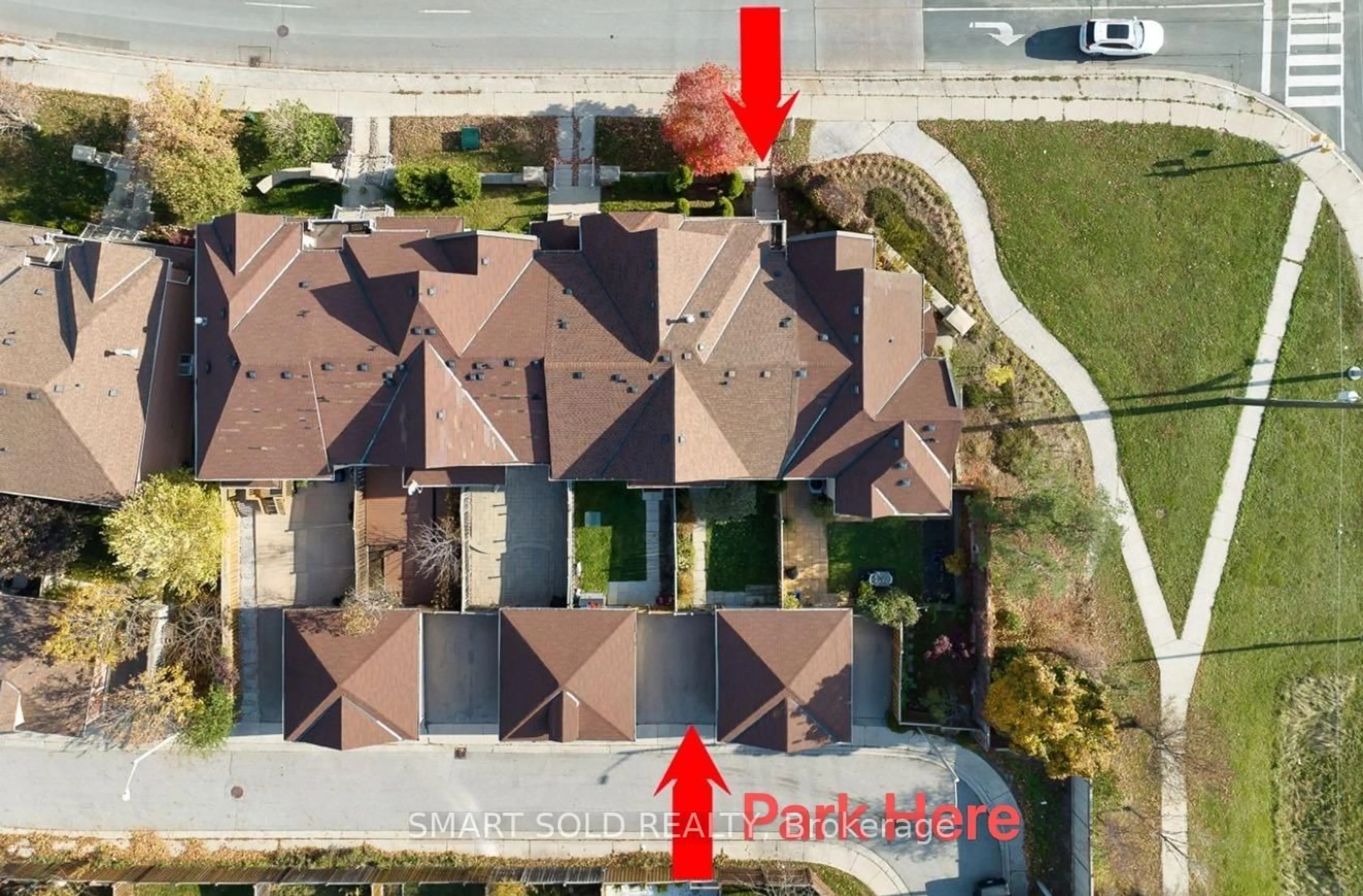 A pic from outside/outdoor area/front of a property/back of a property/a pic from drone, street for 4 Thornhill Woods Dr, Vaughan Ontario L4J 8V3