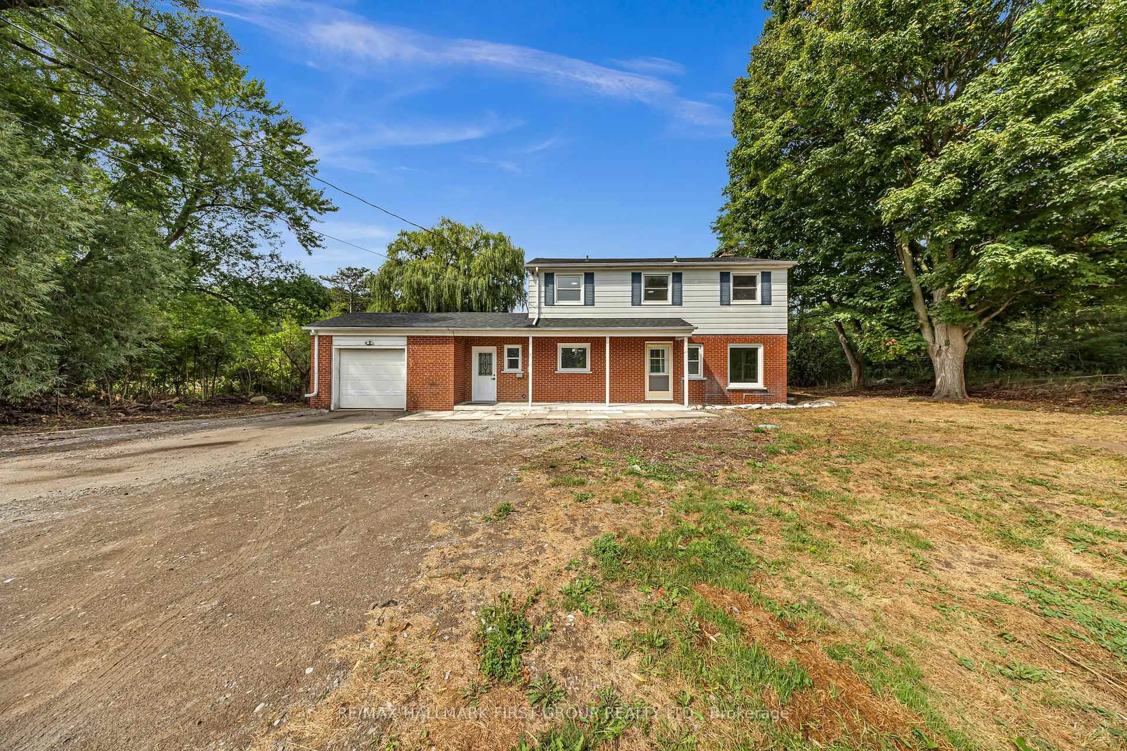 A pic from outside/outdoor area/front of a property/back of a property/a pic from drone, street for 7300 Reesor Rd, Markham Ontario L6B 1A8
