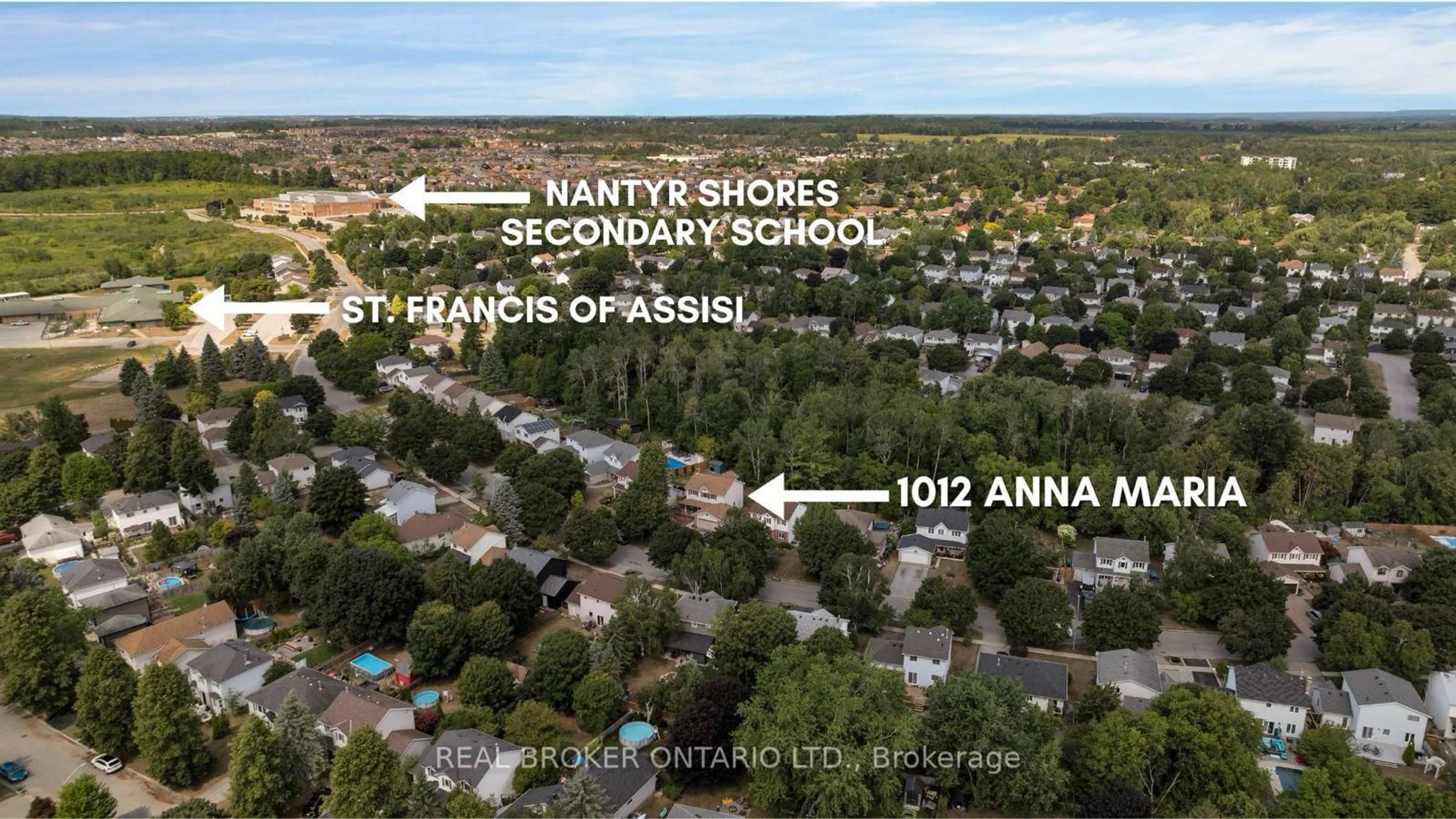 A pic from outside/outdoor area/front of a property/back of a property/a pic from drone, street for 1012 Anna Maria Ave, Innisfil Ontario L9S 1V6