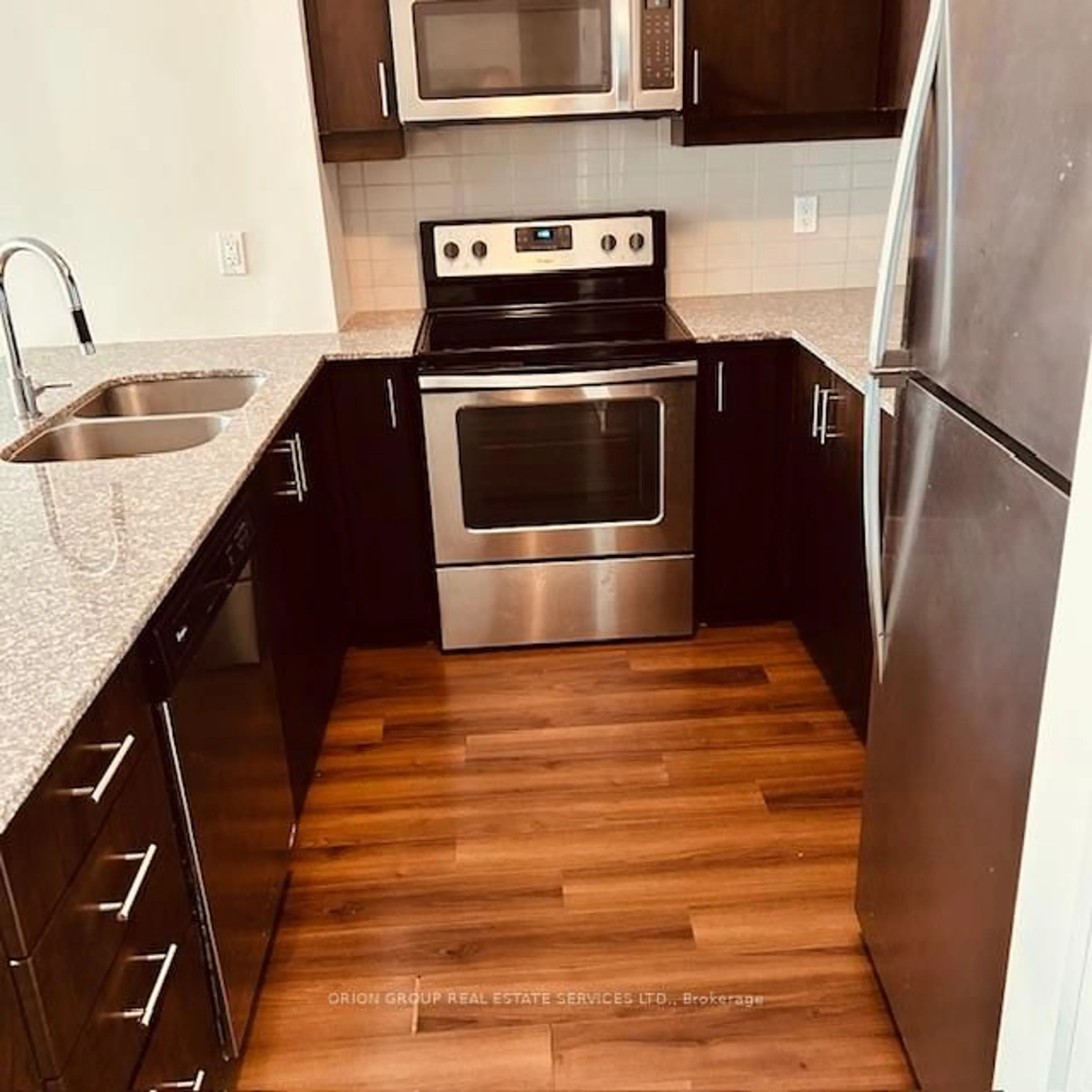 Standard kitchen, unknown for 2900 Highway  7 Rd #706, Vaughan Ontario L4K 0G3