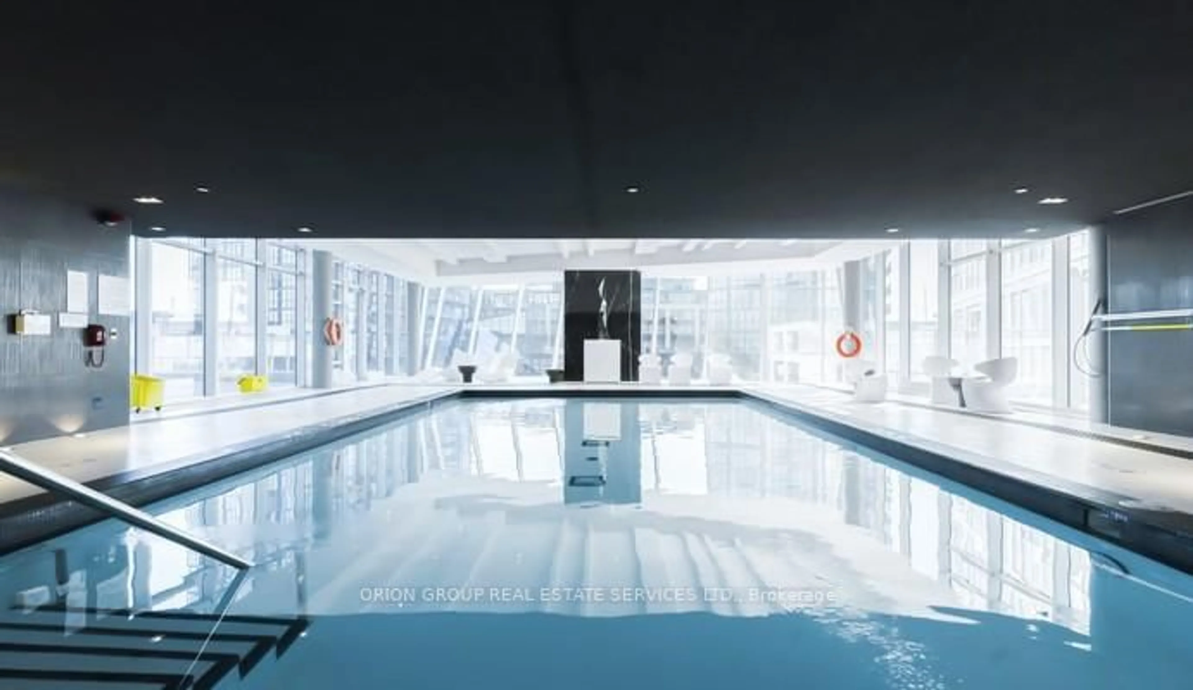 Pool for 2900 Highway 7 Rd #706, Vaughan Ontario L4K 0G3