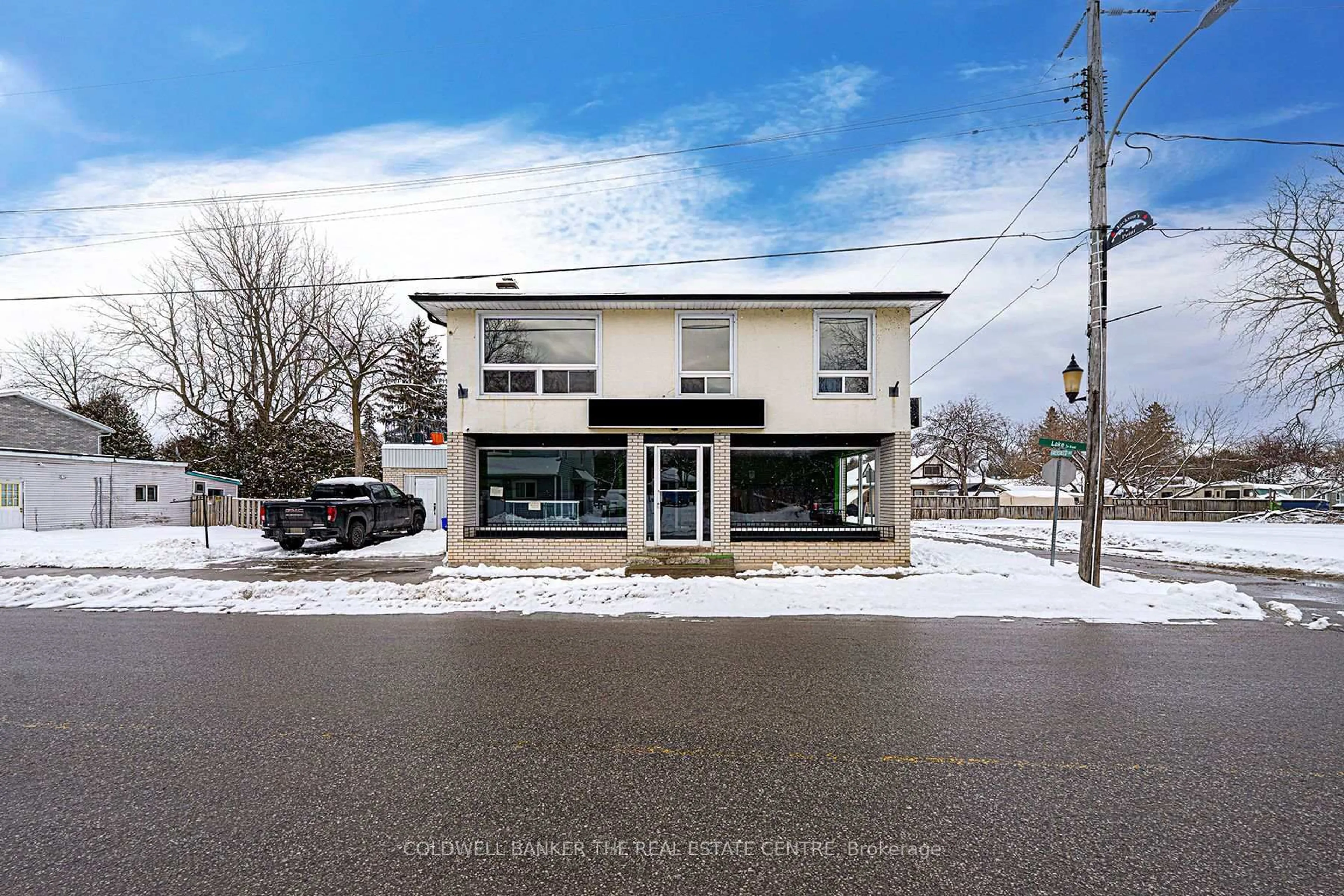 Unknown for 920 Lake Dr, Georgina Ontario L0E 1L0