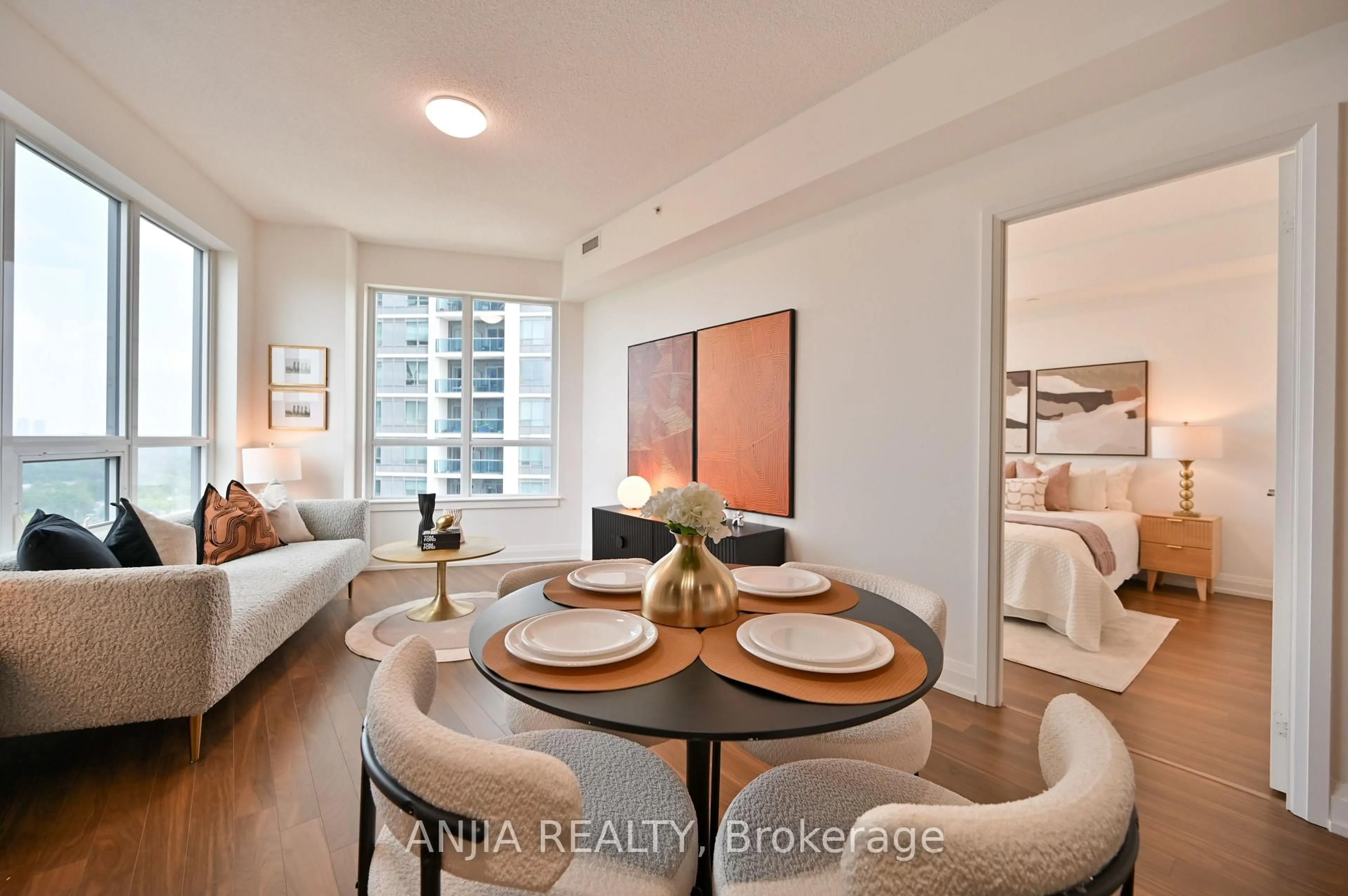 Unknown for 7161 Yonge St #1032, Markham Ontario L3T 0C8