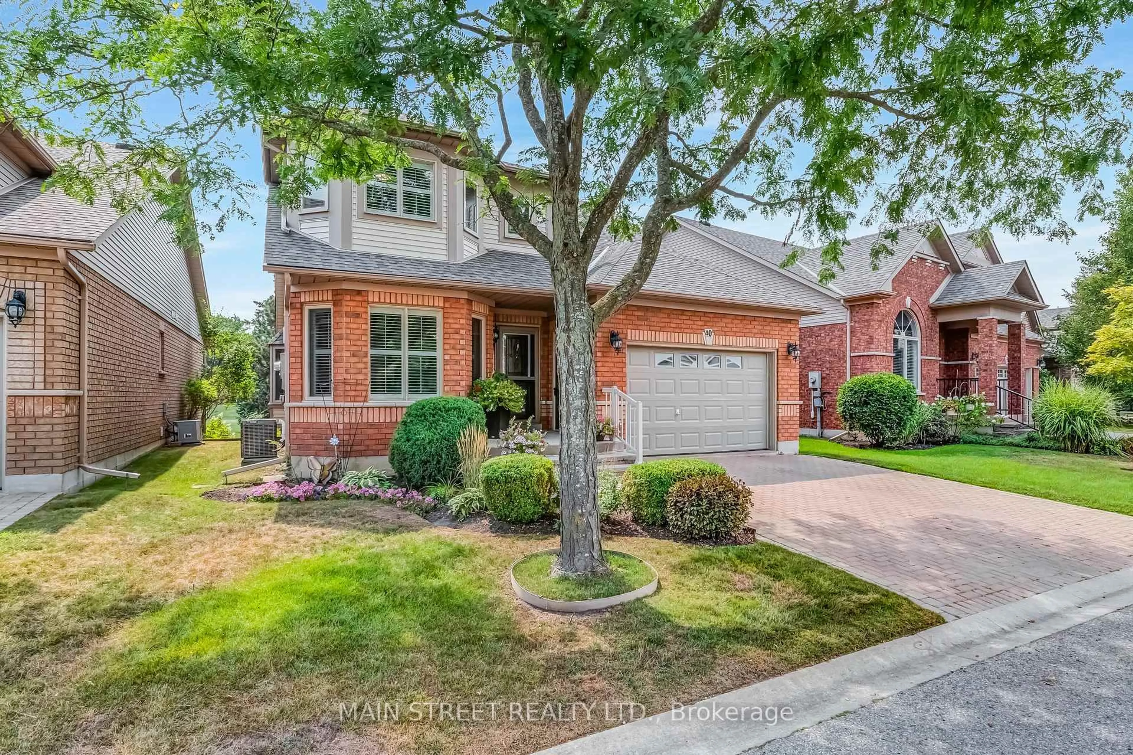 Home with brick exterior material, street for 40 Via Amici, New Tecumseth Ontario L9R 2B4