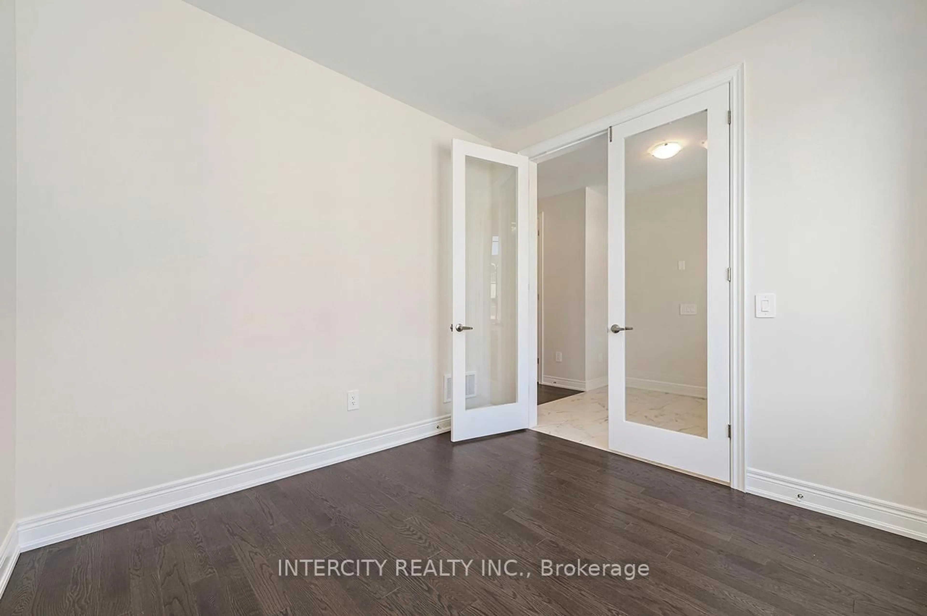 A pic of a room for 43 Bostock Dr, Georgina Ontario L4P 0S5