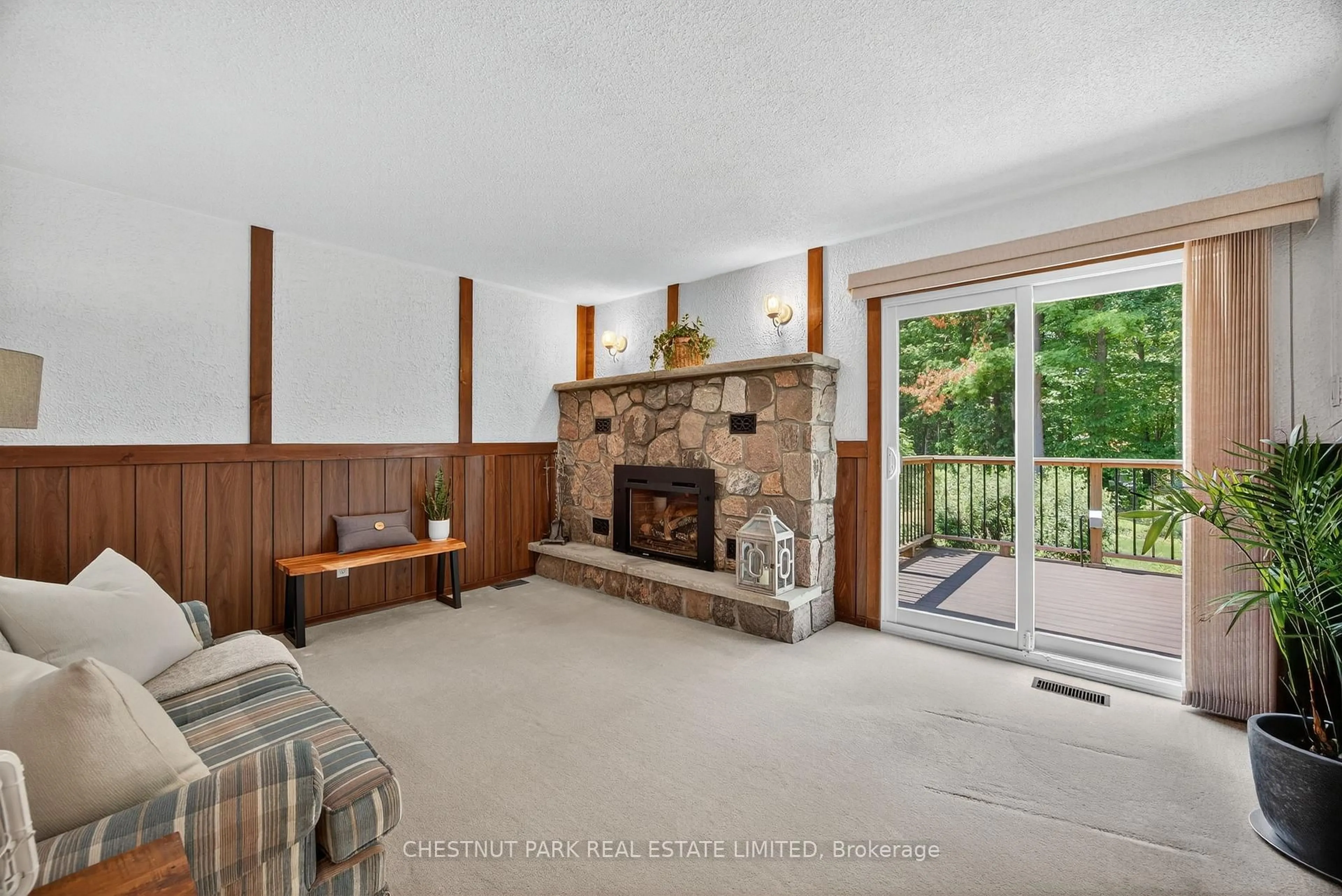 Living room with furniture, unknown for 3782 Whitecap Dr, Innisfil Ontario L9S 2L4