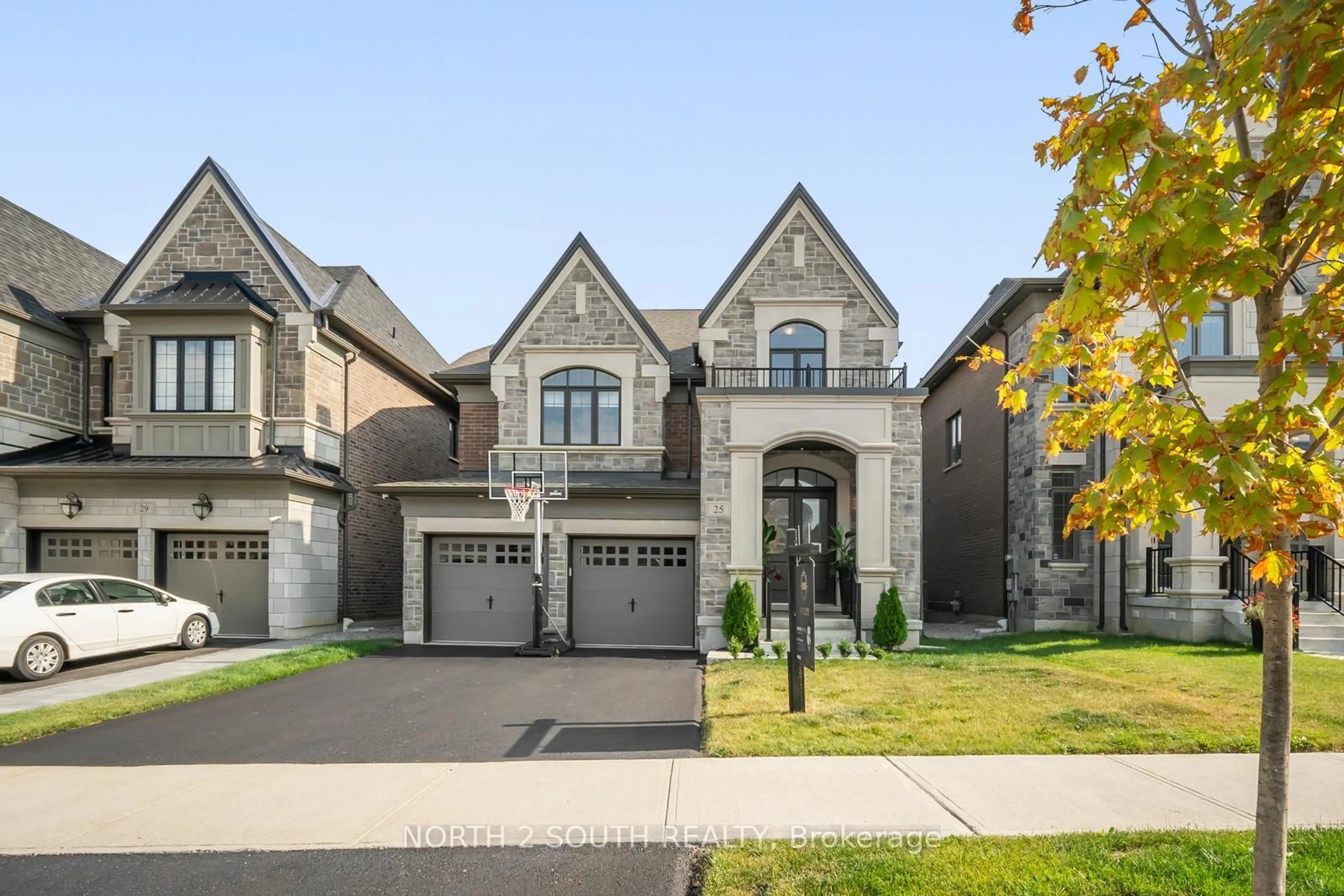 Home with brick exterior material, street for 25 Pine Heights Dr, Vaughan Ontario L4H 5C9