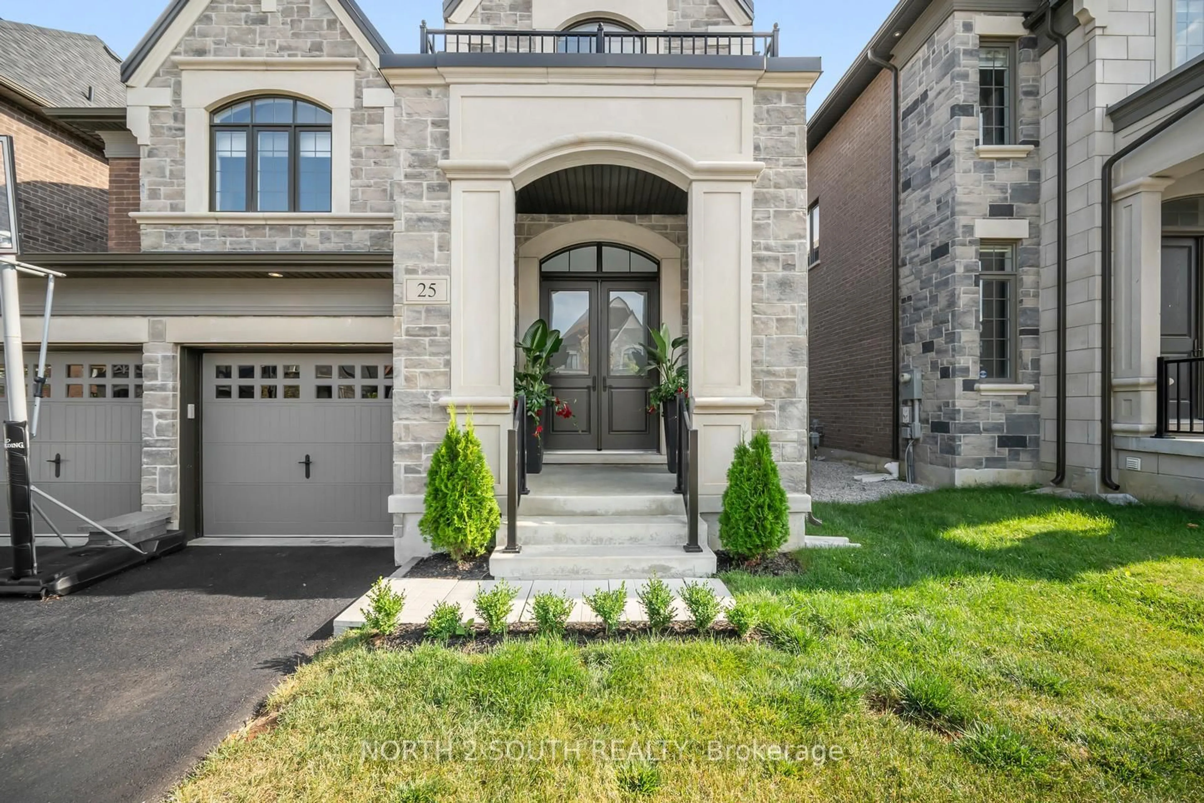 Home with brick exterior material, street for 25 Pine Heights Dr, Vaughan Ontario L4H 5C9