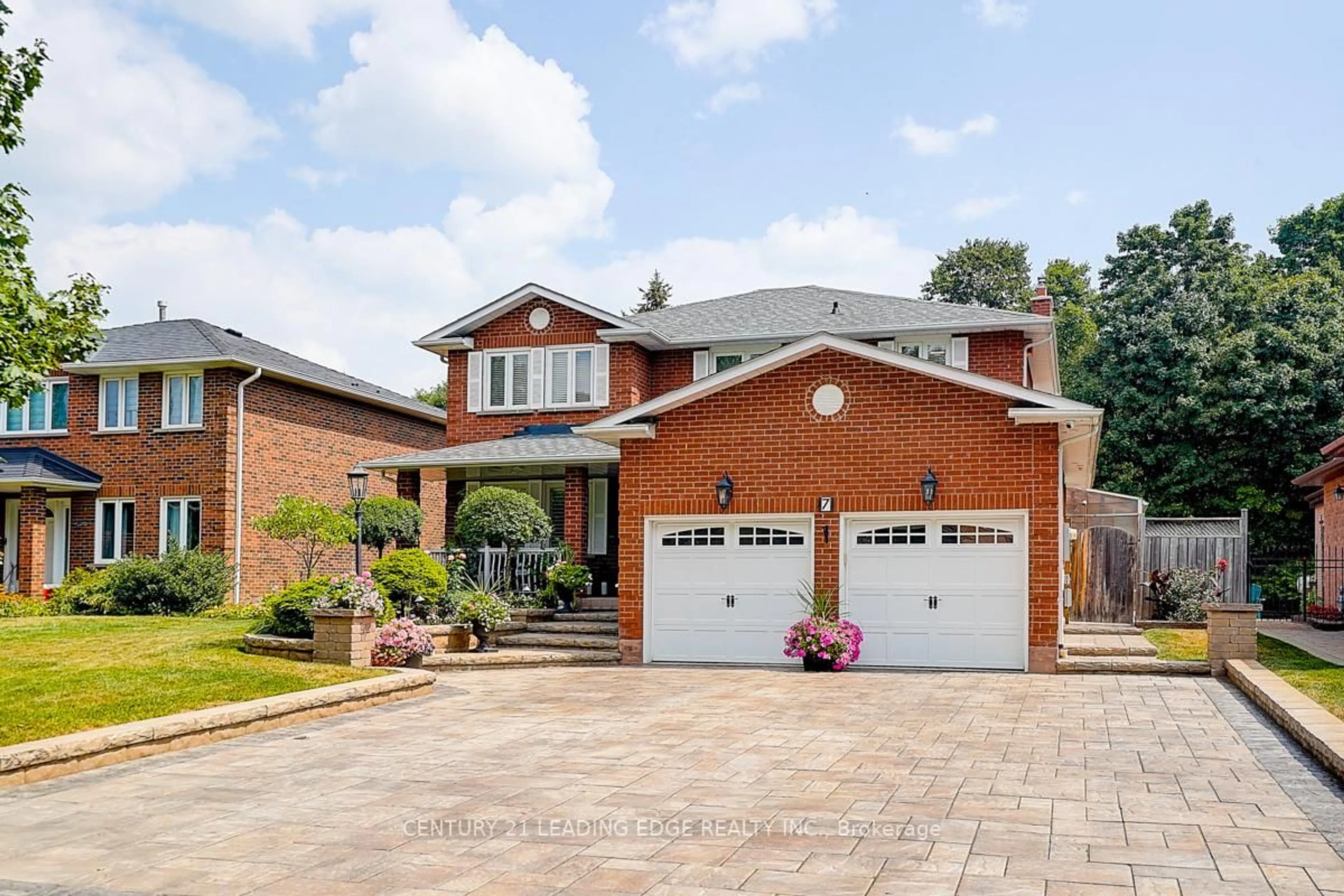 Home with brick exterior material, street for 7 BROGAN Crt, Markham Ontario L3P 6G2