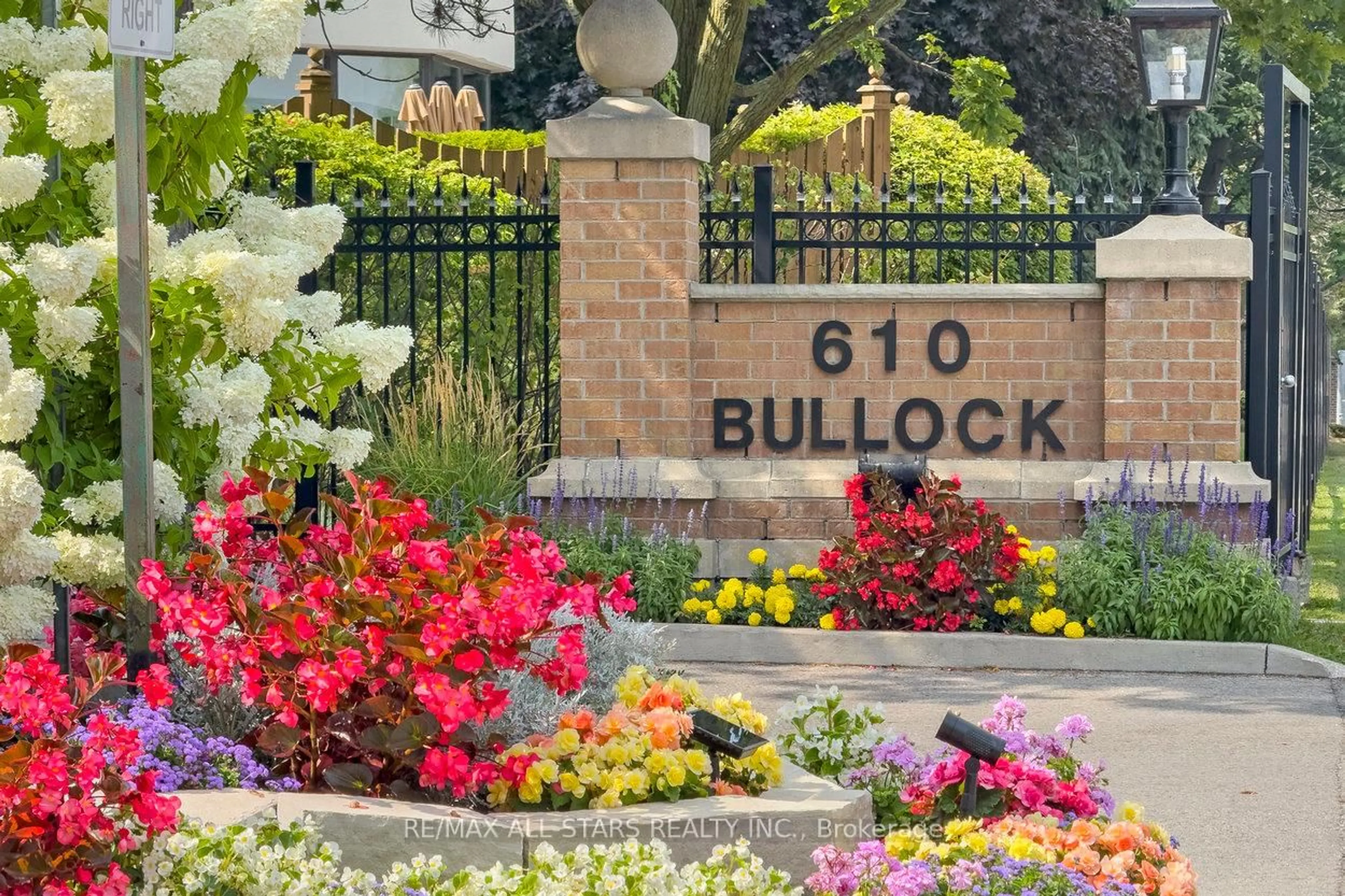 Unknown for 610 Bullock Dr #404, Markham Ontario L3R 0G1