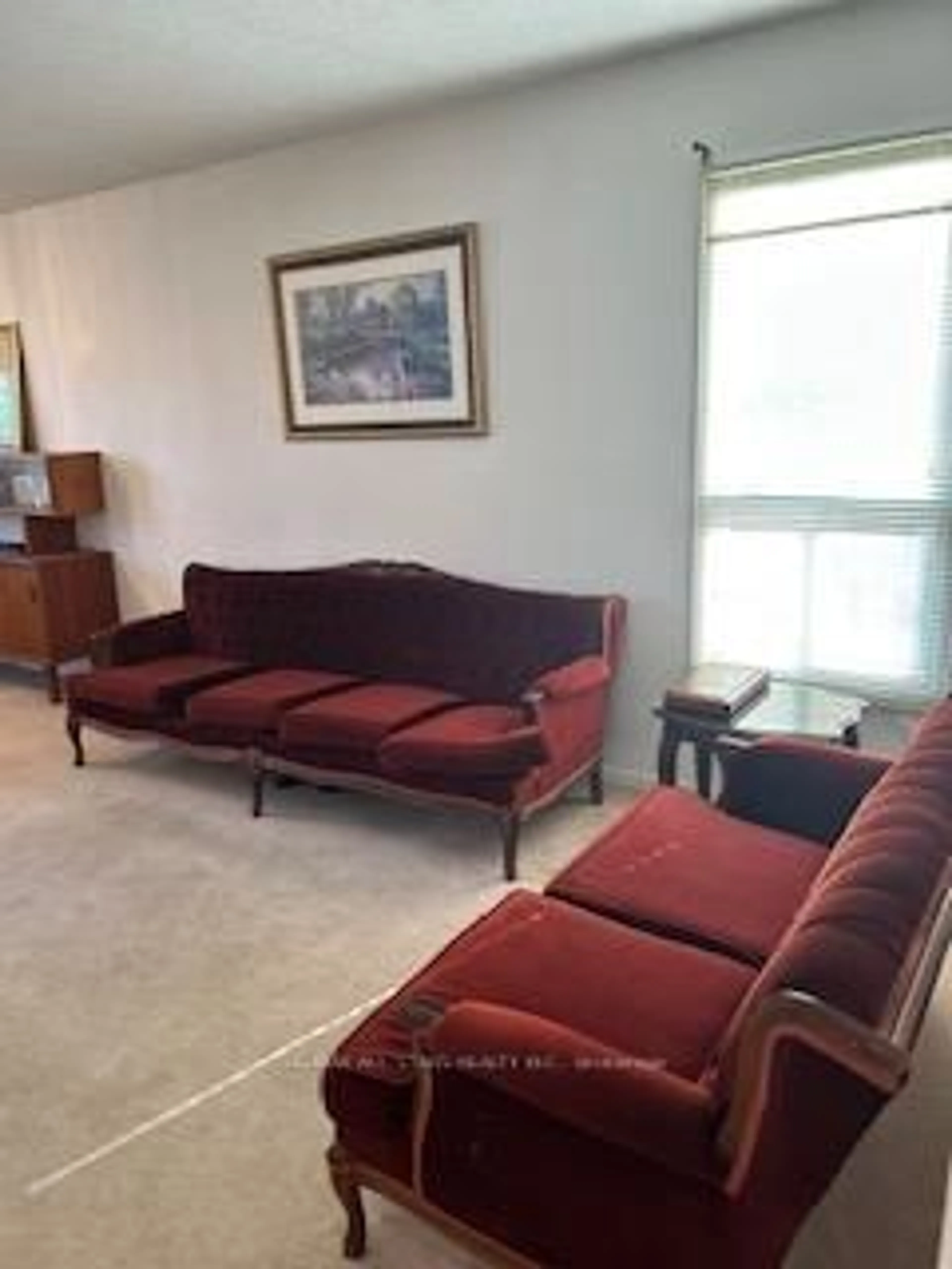 Living room with furniture, unknown for 78 Kyla Cres, Markham Ontario L3S 2Y2