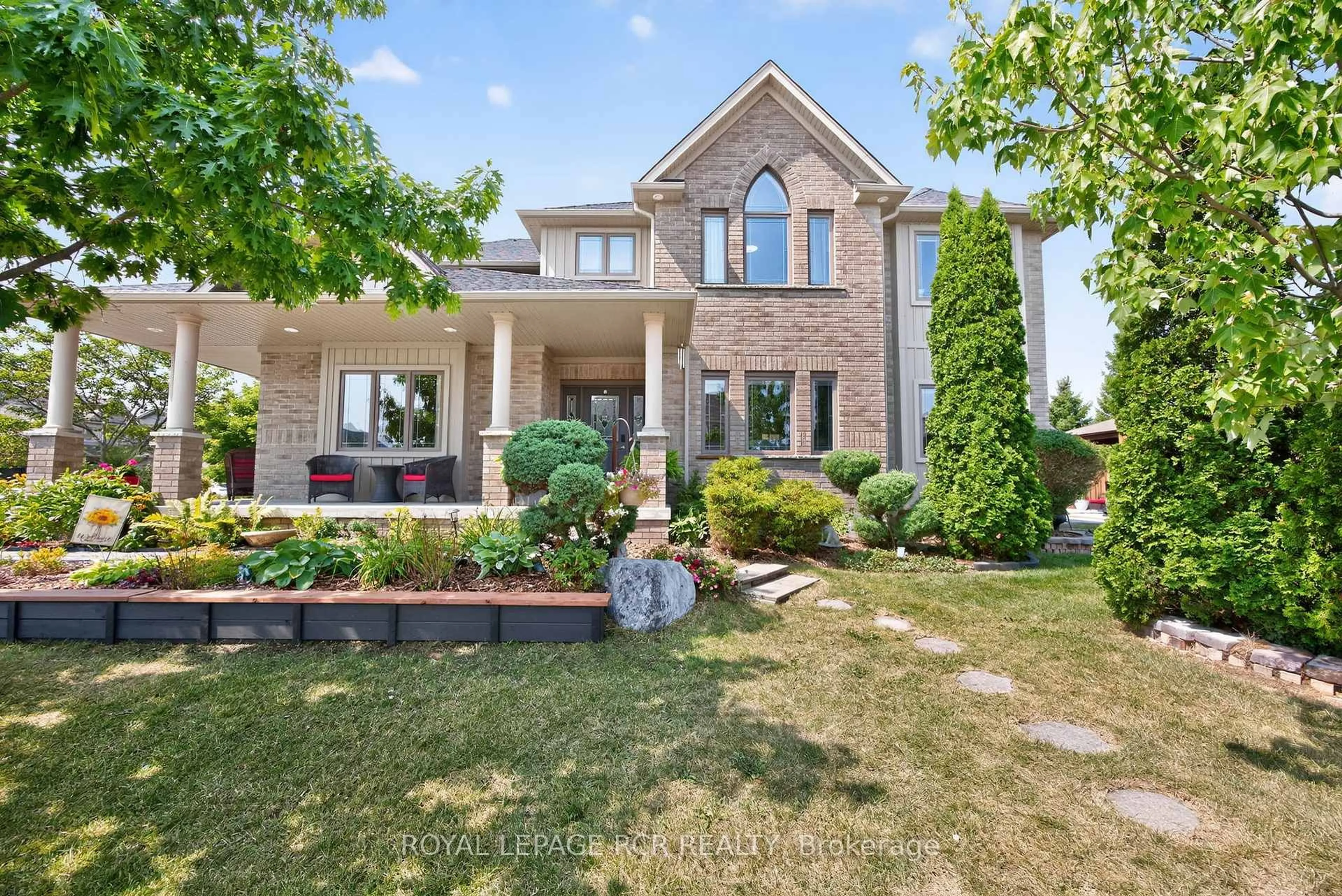 Home with brick exterior material, street for 2 Irwin Cres, New Tecumseth Ontario L9R 0G6