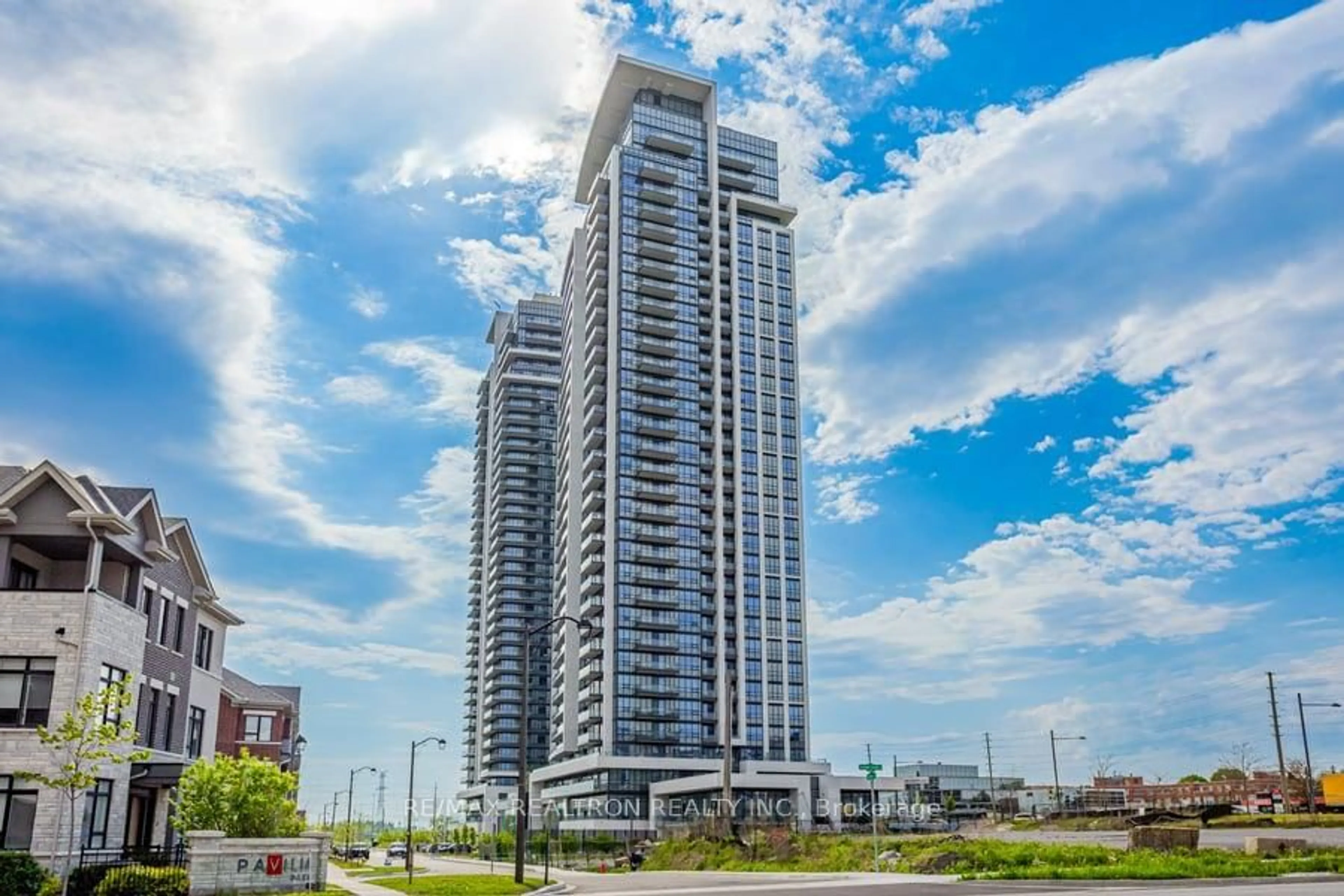 Unknown for 38 Ghandi Lane #310, Markham Ontario L3T 0G9