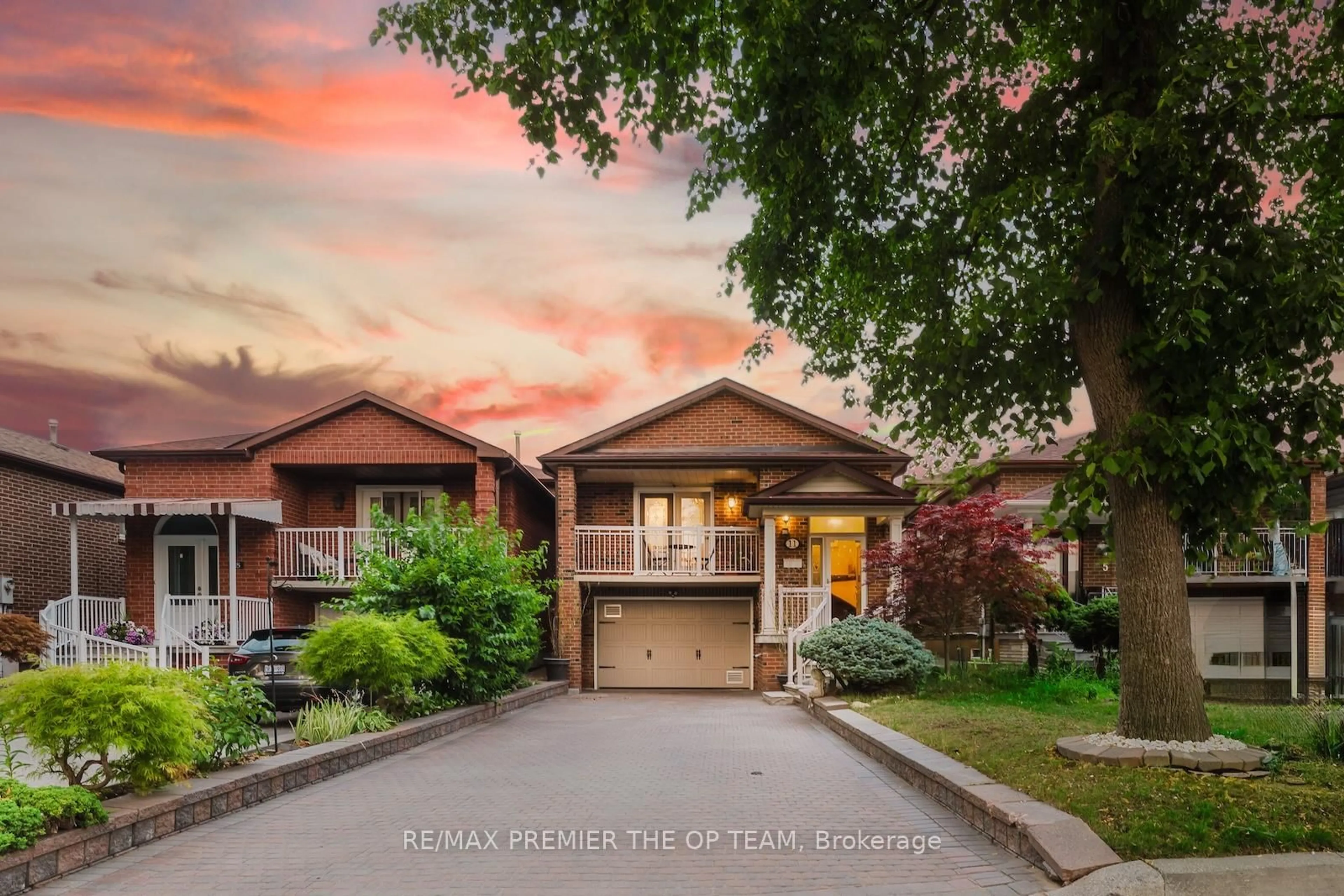 Home with brick exterior material, street for 11 Imperial Crt, Vaughan Ontario L4L 3T9