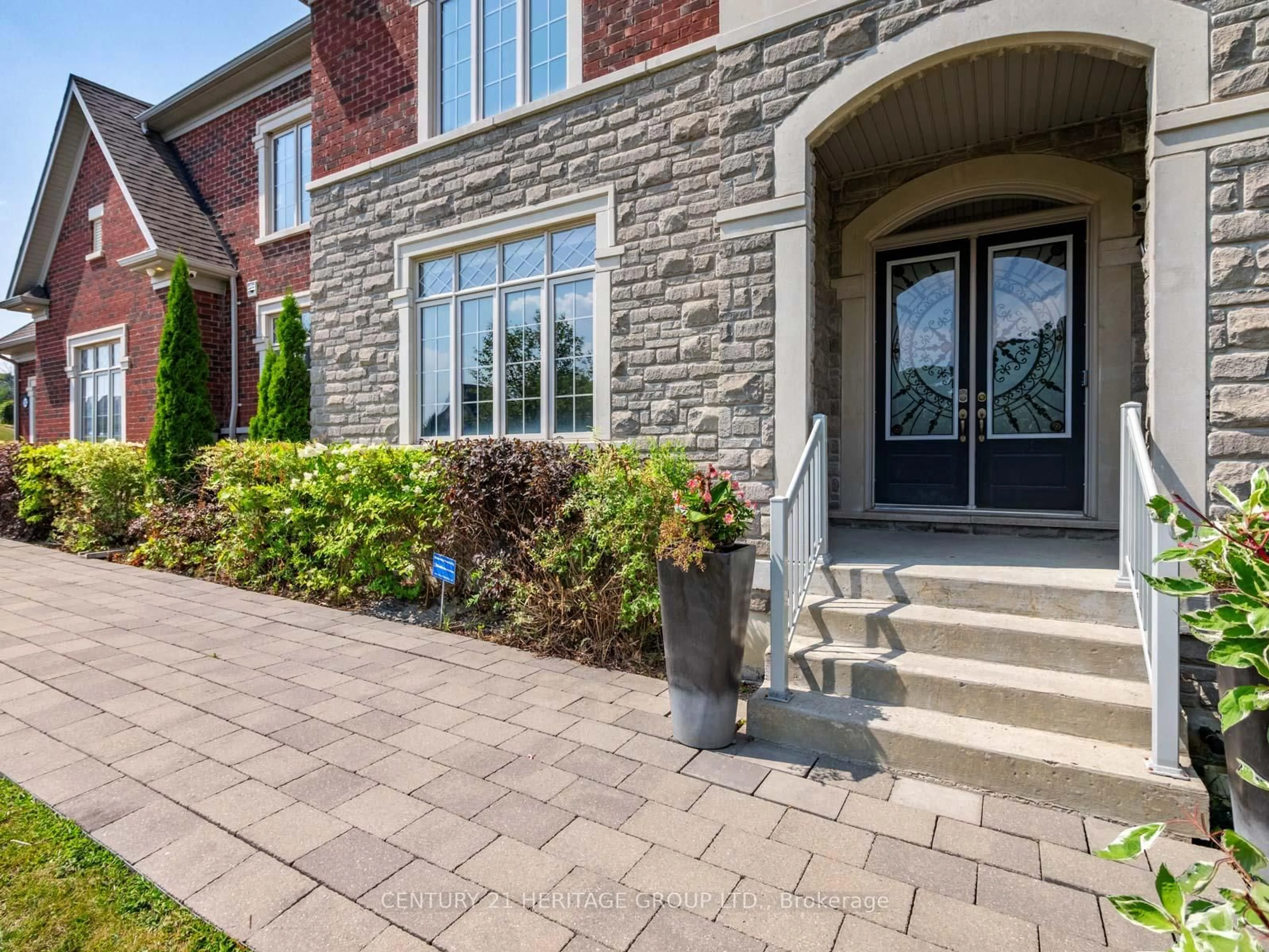 Home with brick exterior material, street for 162 Nottingham Forest Rd, Bradford West Gwillimbury Ontario L3Z 0H2