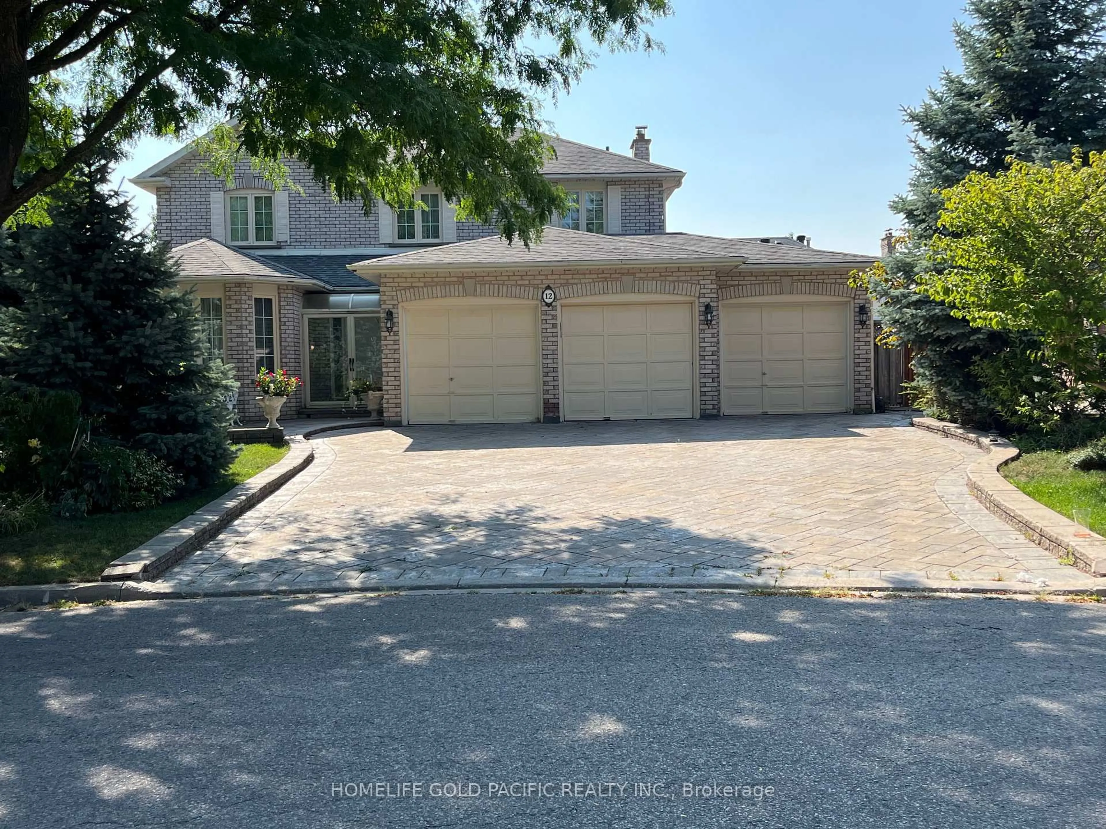 A pic from outside/outdoor area/front of a property/back of a property/a pic from drone, street for 12 Duborg Dr, Markham Ontario L6C 1R4