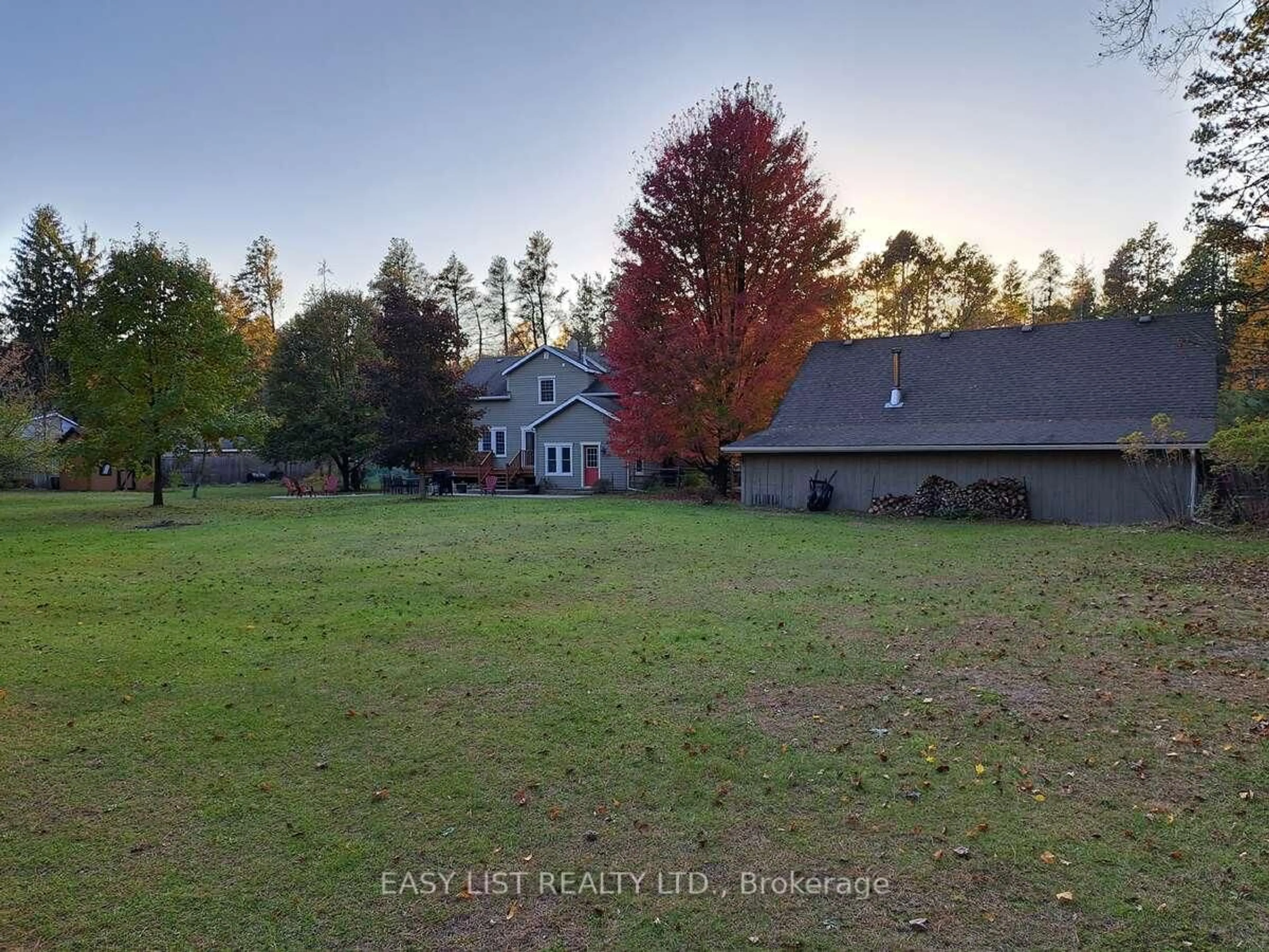 A pic from outside/outdoor area/front of a property/back of a property/a pic from drone, forest/trees view for 18 Mill St, Essa Ontario L3W 0V7