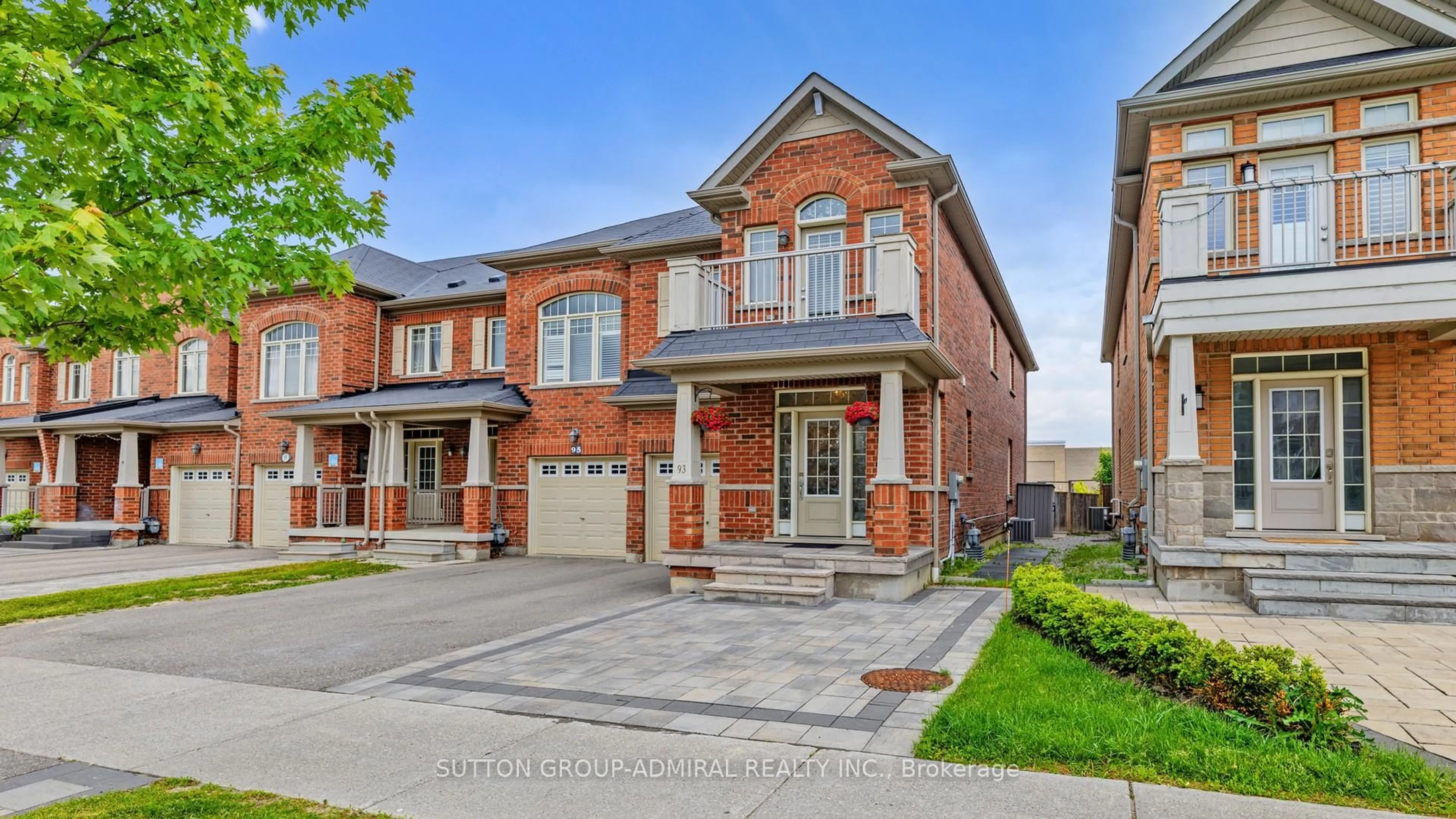 Home with brick exterior material, street for 93 Windrow St, Richmond Hill Ontario L4E 0Y1