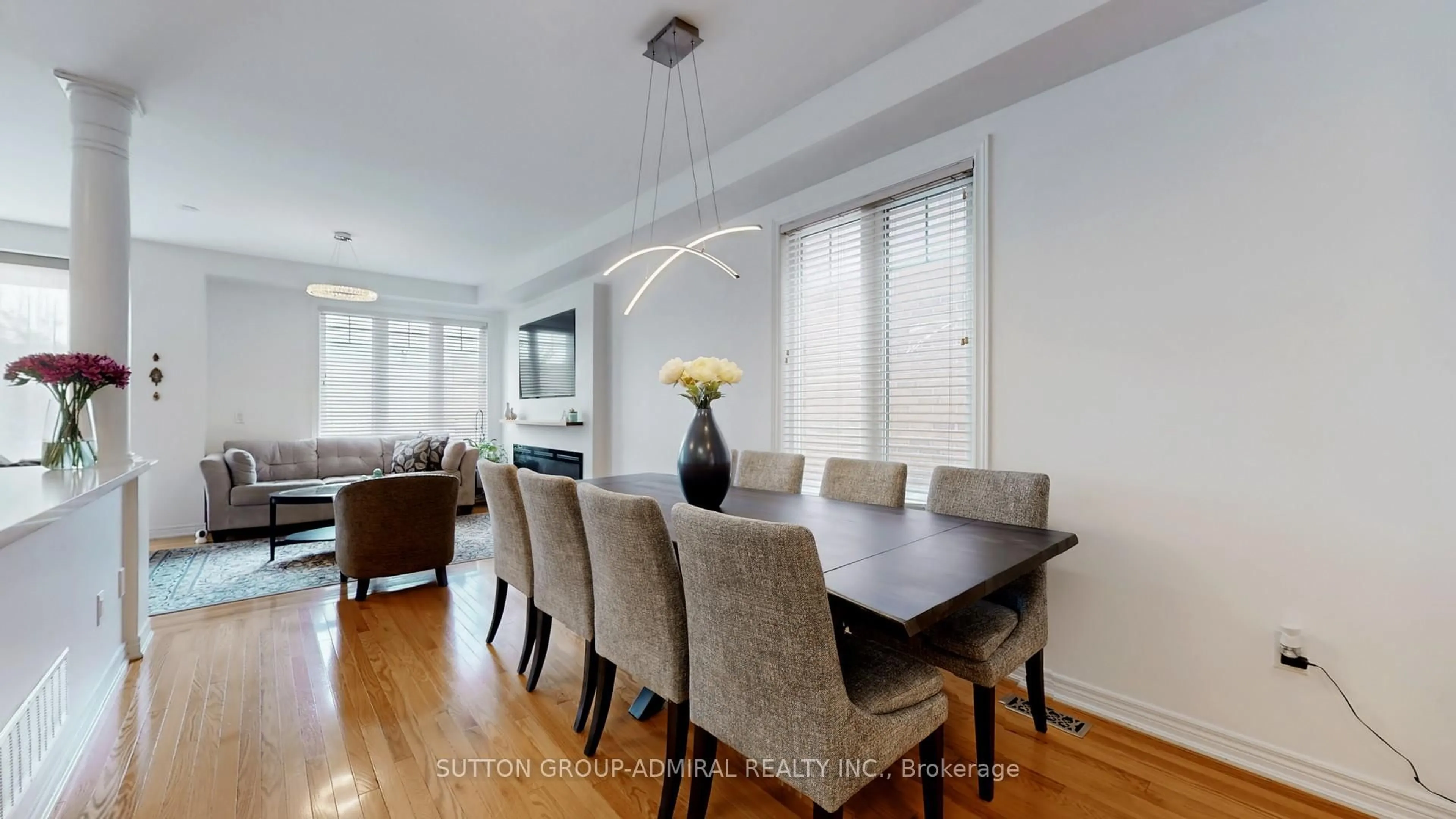 Dining room, wood/laminate floor for 93 Windrow St, Richmond Hill Ontario L4E 0Y1