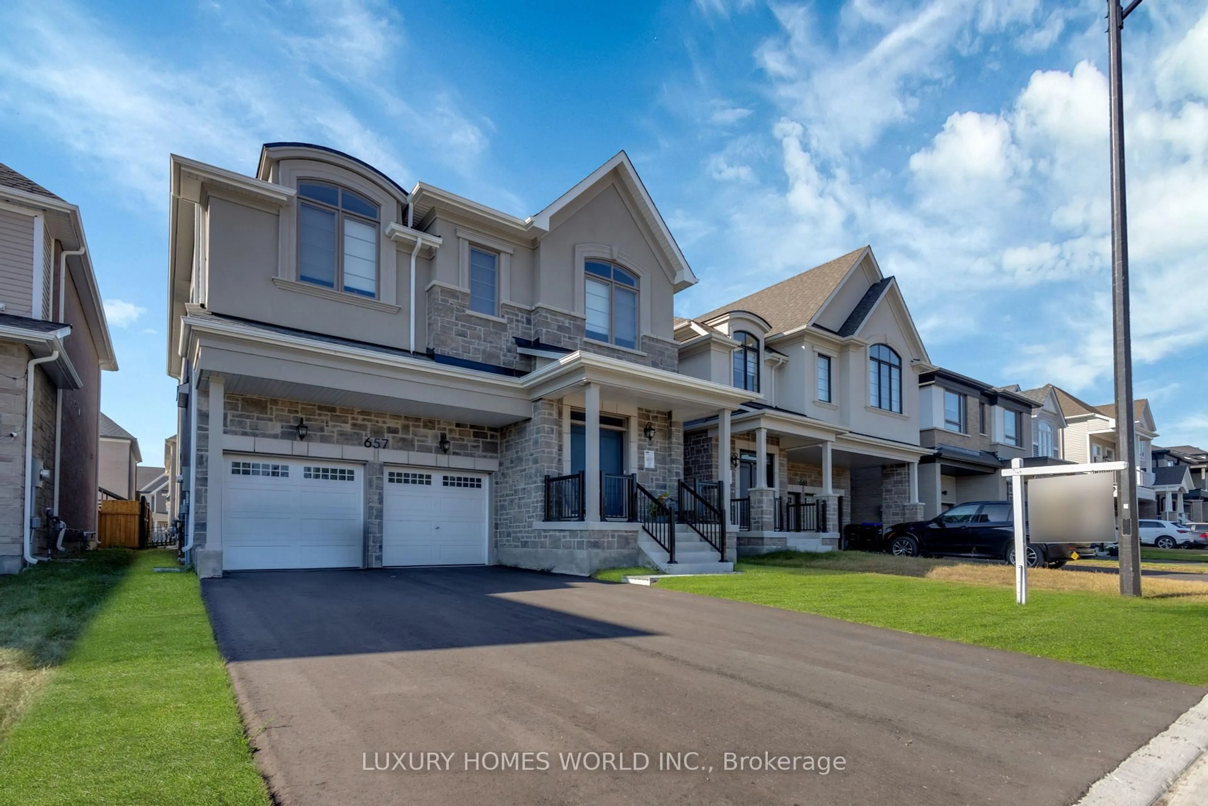 Unknown for 657 Lamb St, Innisfil Ontario L9S 0R7