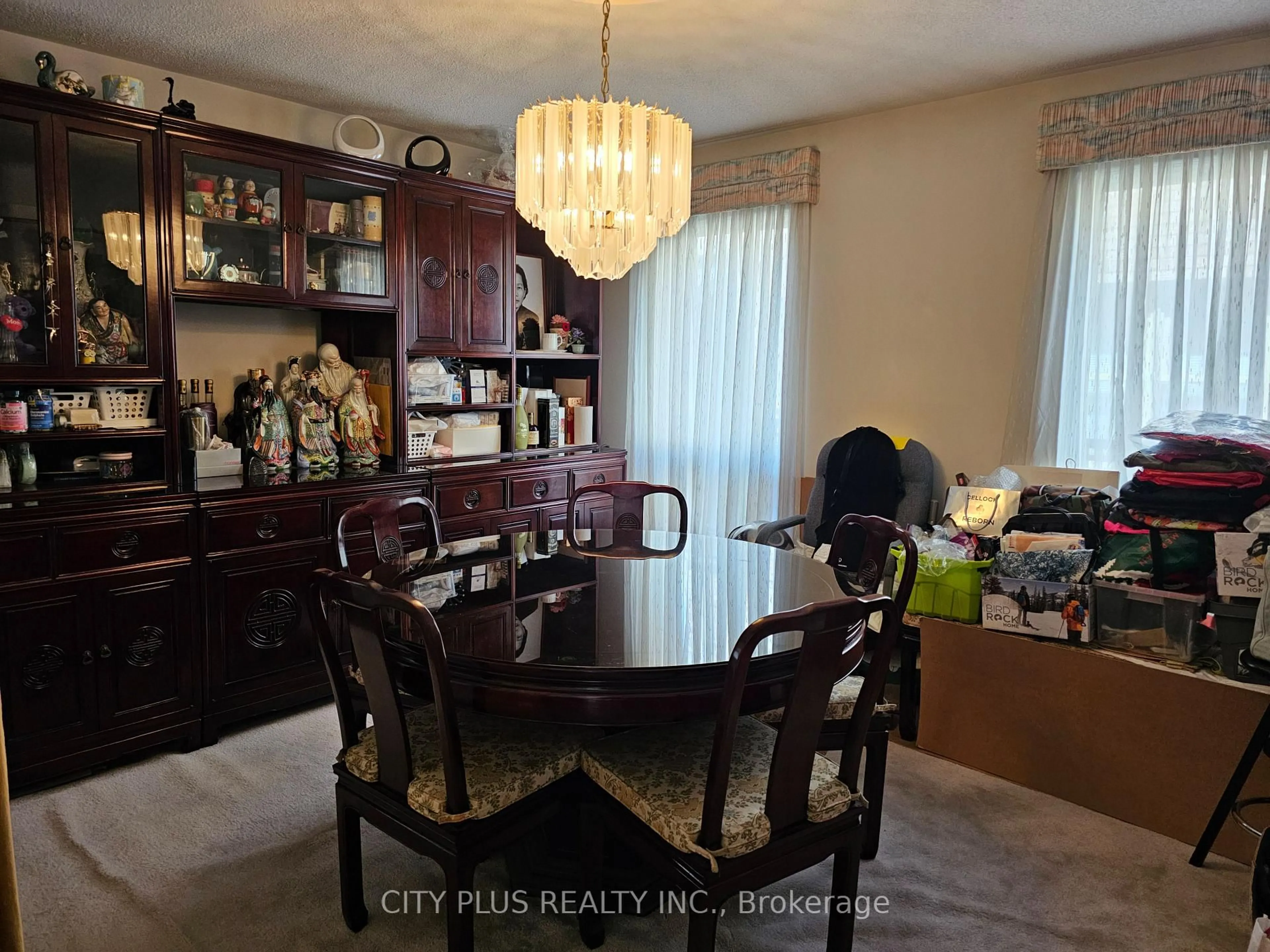 Dining room, unknown for 529 Village Pkwy, Markham Ontario L3R 9N2
