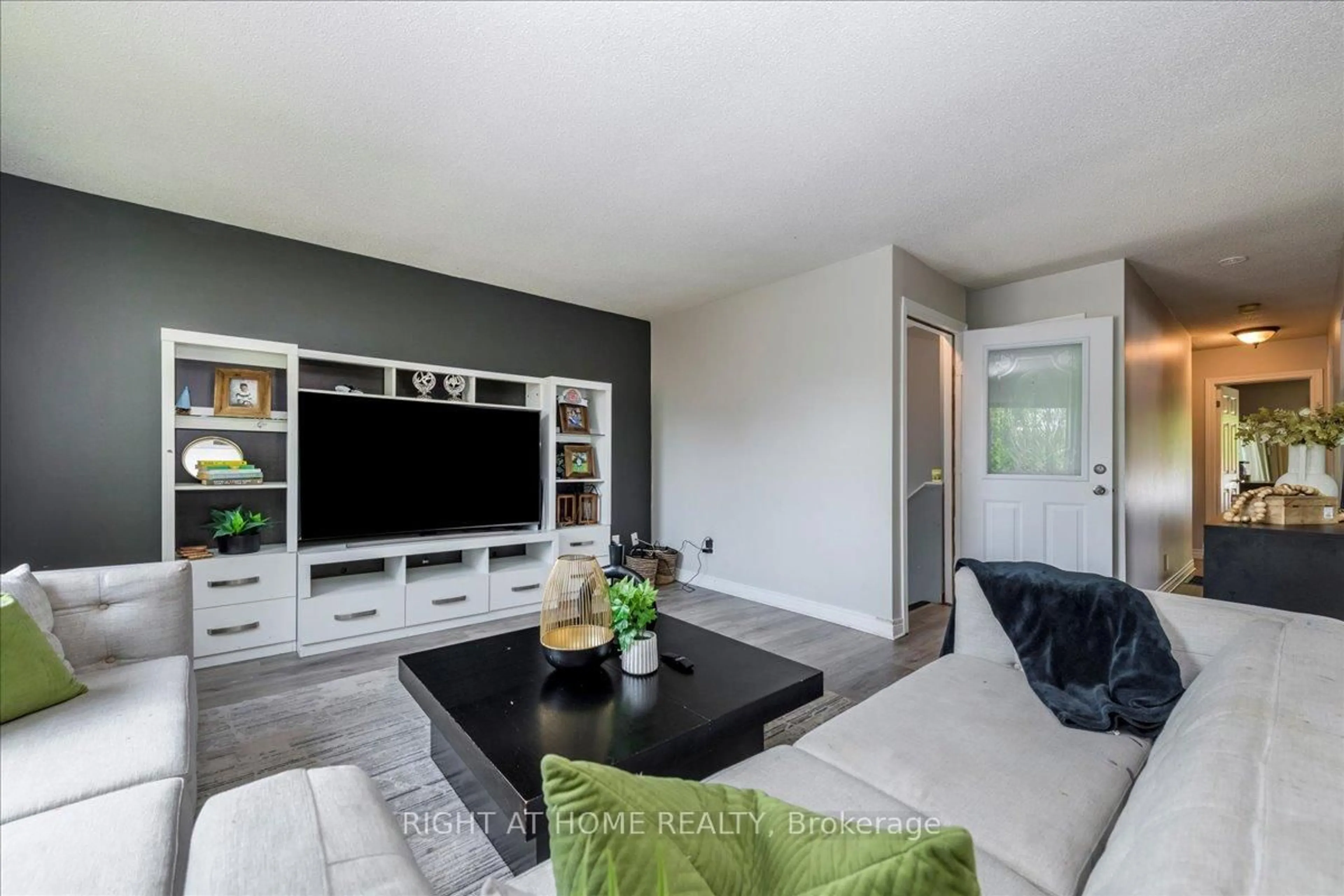 Living room with furniture, unknown for 70 metro Rd, Georgina Ontario L4P 1W1