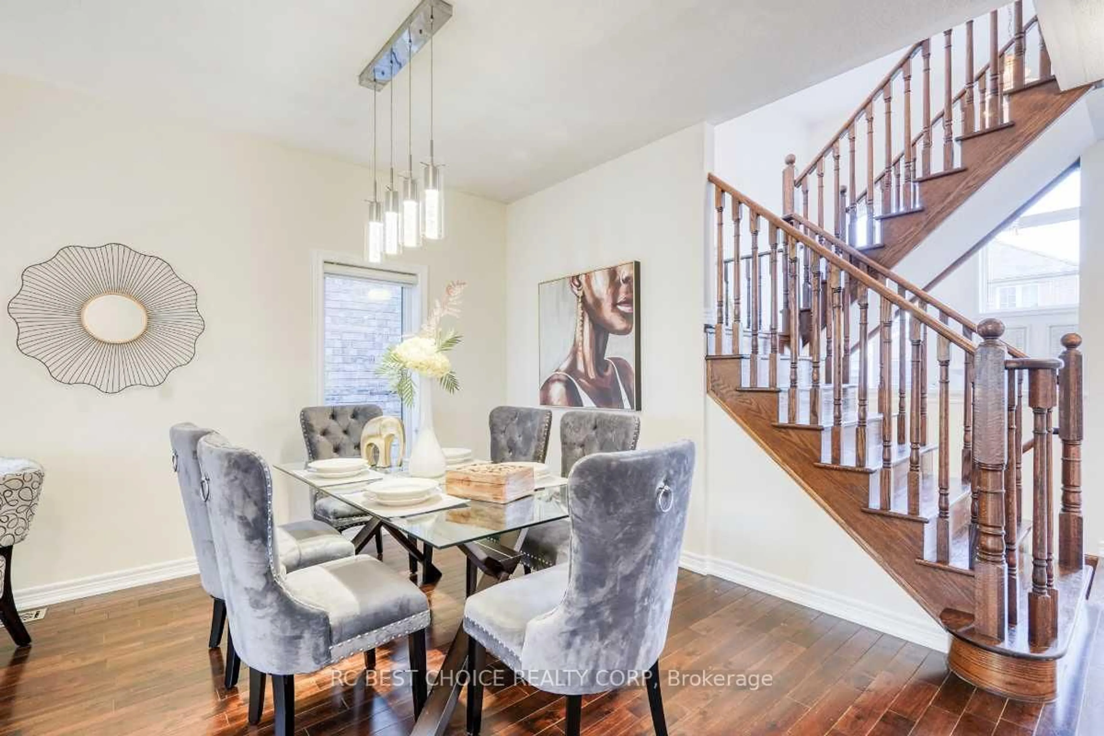 Dining room, wood/laminate floor for 37 Bud Leggett Cres, Georgina Ontario L4P 0B7