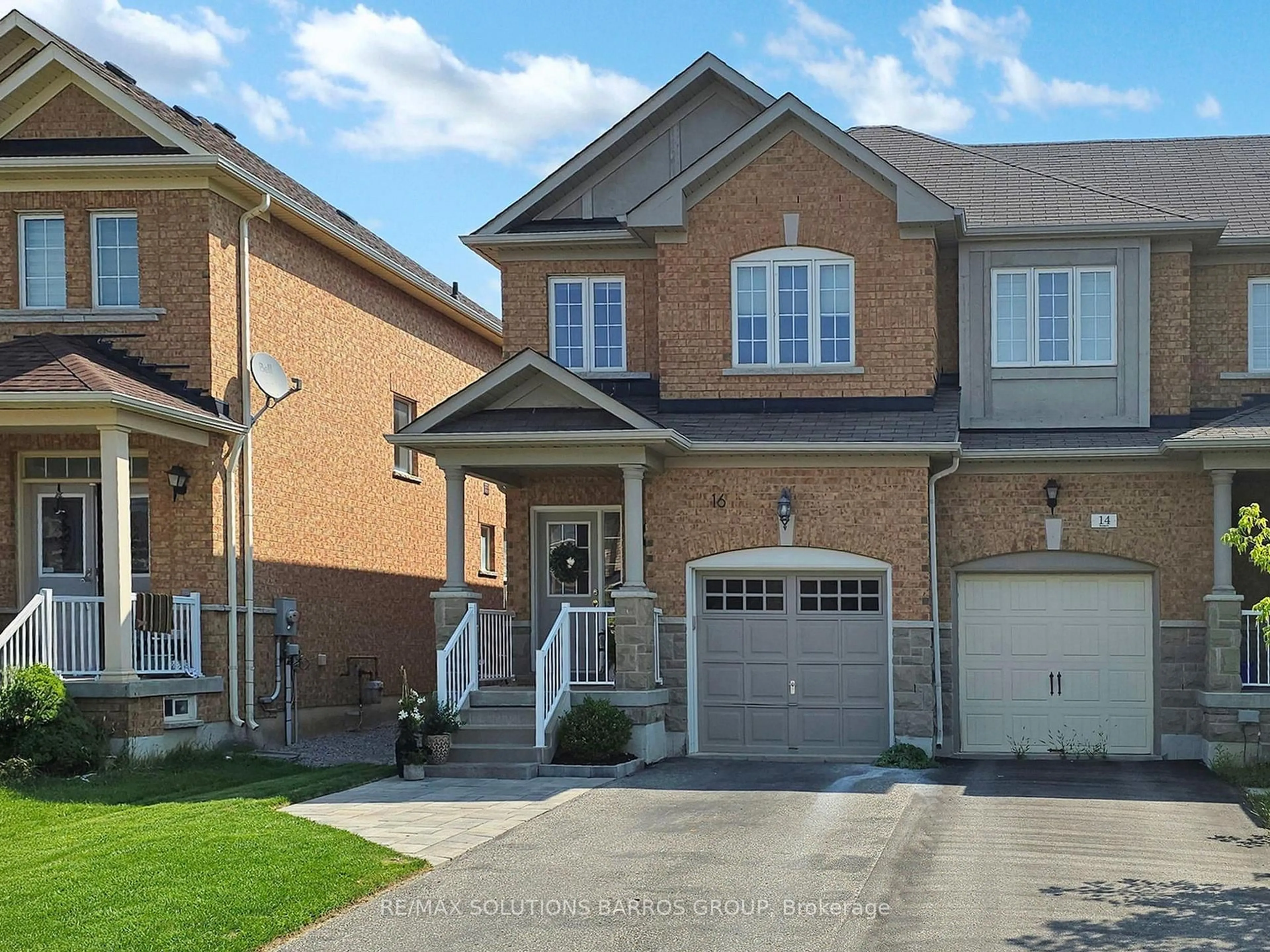 Home with brick exterior material, street for 16 Cabin Trail Cres, Whitchurch-Stouffville Ontario L4A 0S6