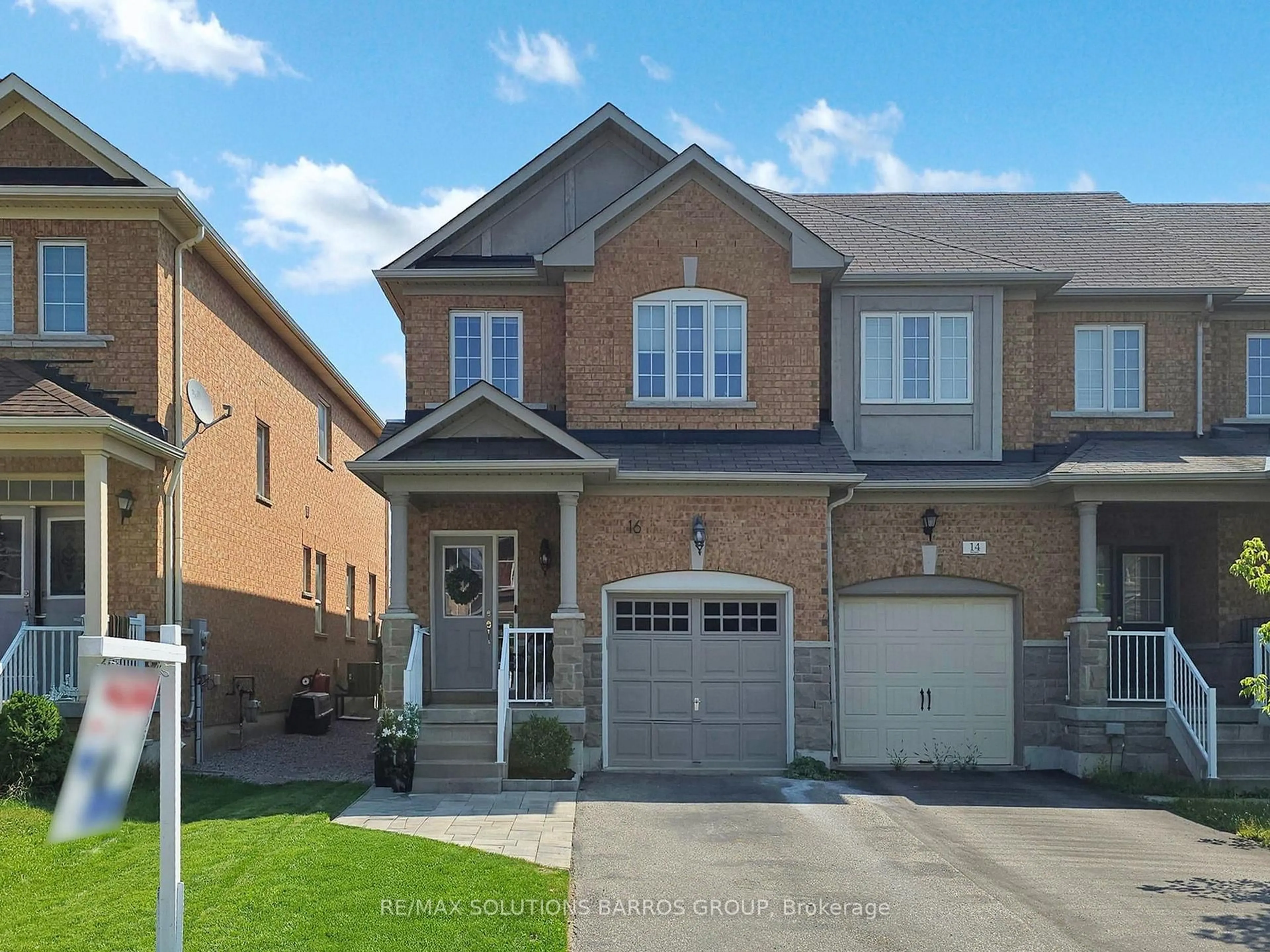 Home with brick exterior material, street for 16 Cabin Trail Cres, Whitchurch-Stouffville Ontario L4A 0S6