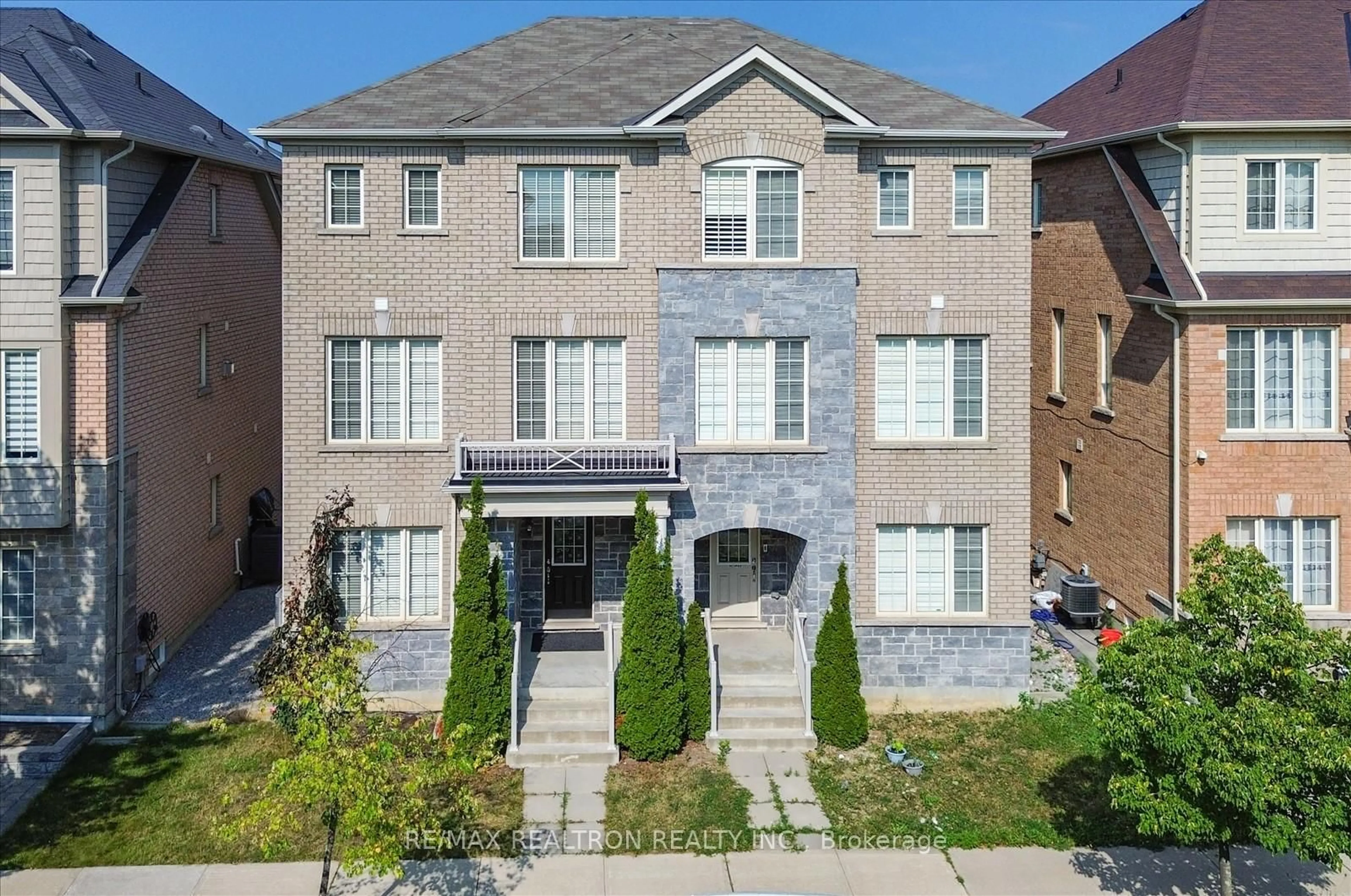 Home with brick exterior material, street for 10 Toulouse Crt, Markham Ontario L6B 1J5
