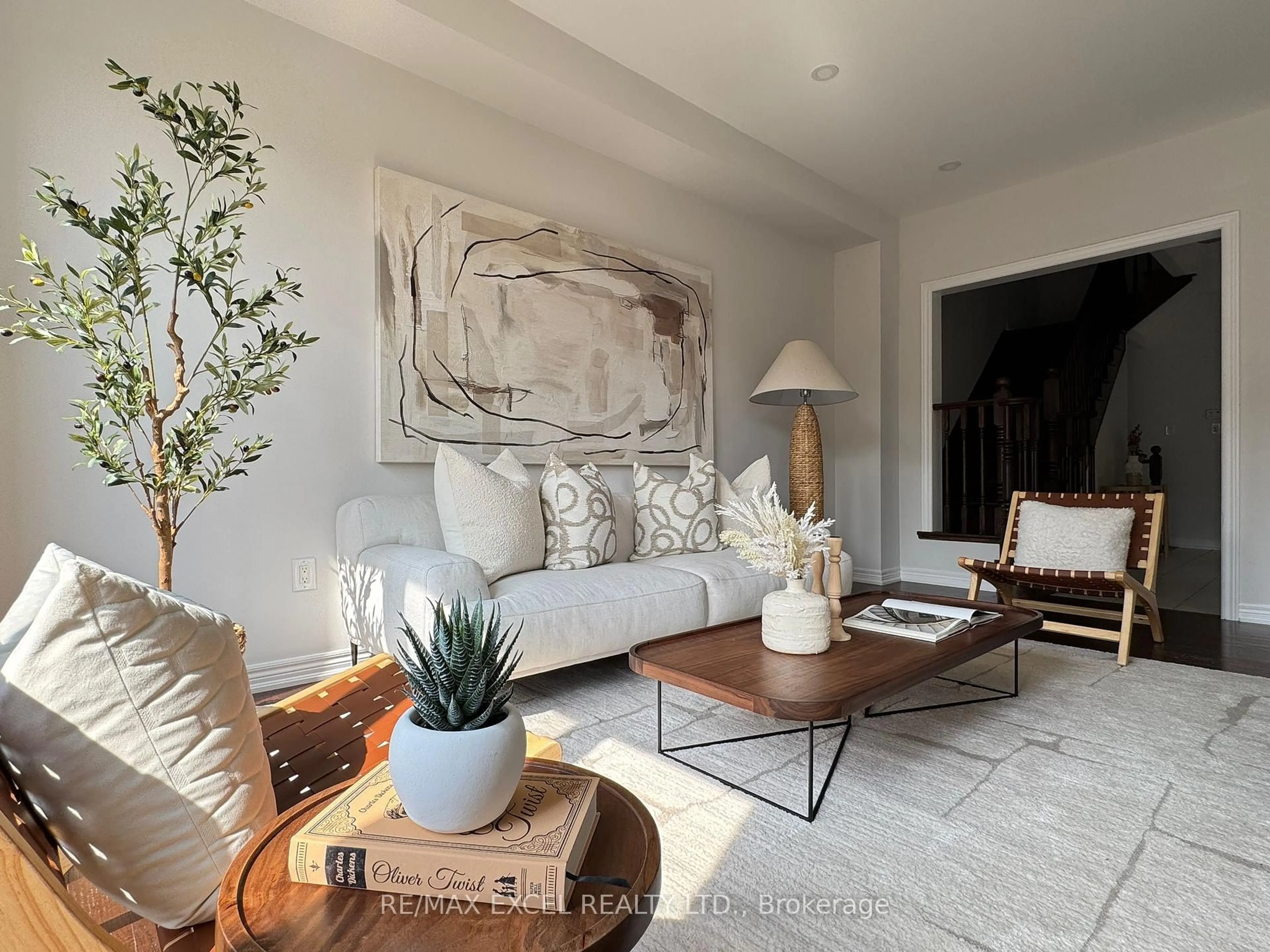 Living room with furniture, unknown for 76 Black Creek Dr, Markham Ontario L6B 0Y4