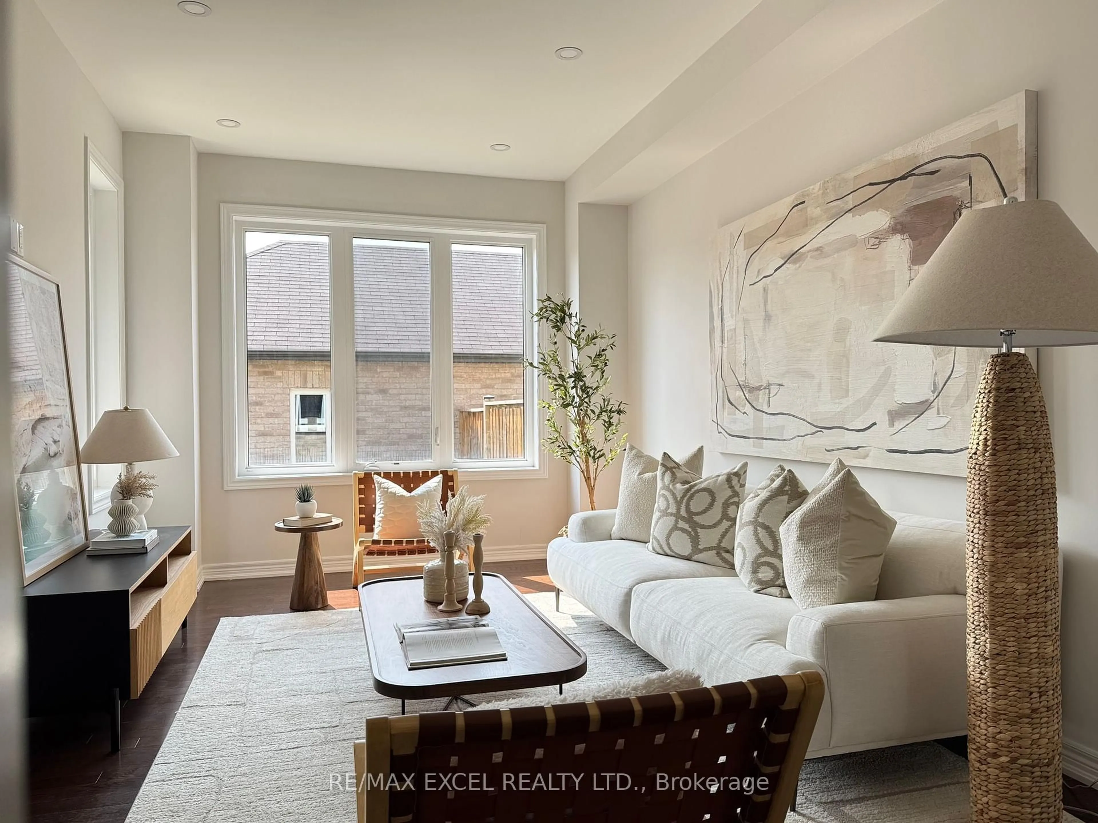 Living room with furniture, unknown for 76 Black Creek Dr, Markham Ontario L6B 0Y4