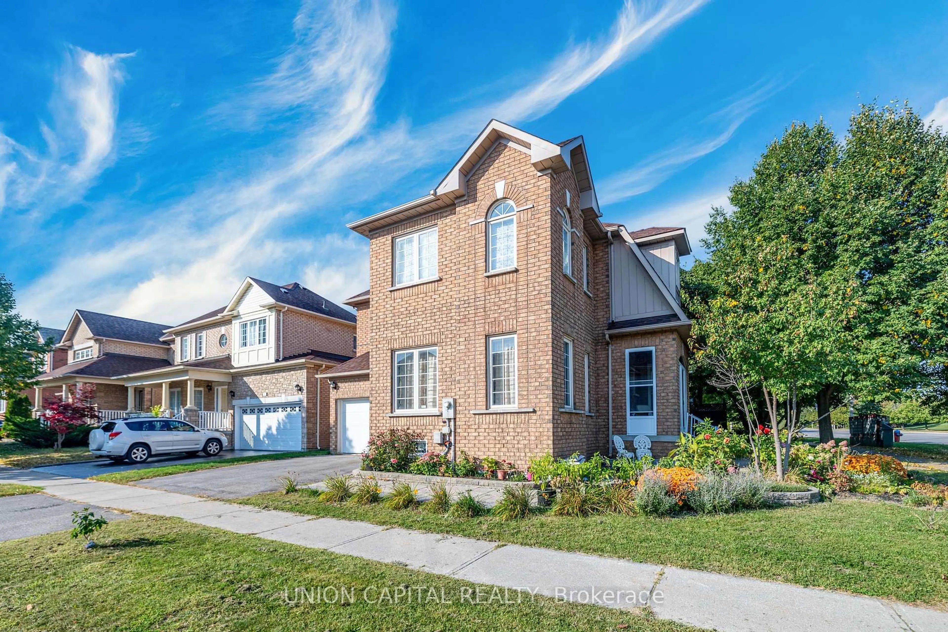 Home with brick exterior material, street for 60 Nappa St, Richmond Hill Ontario L4B 3T9