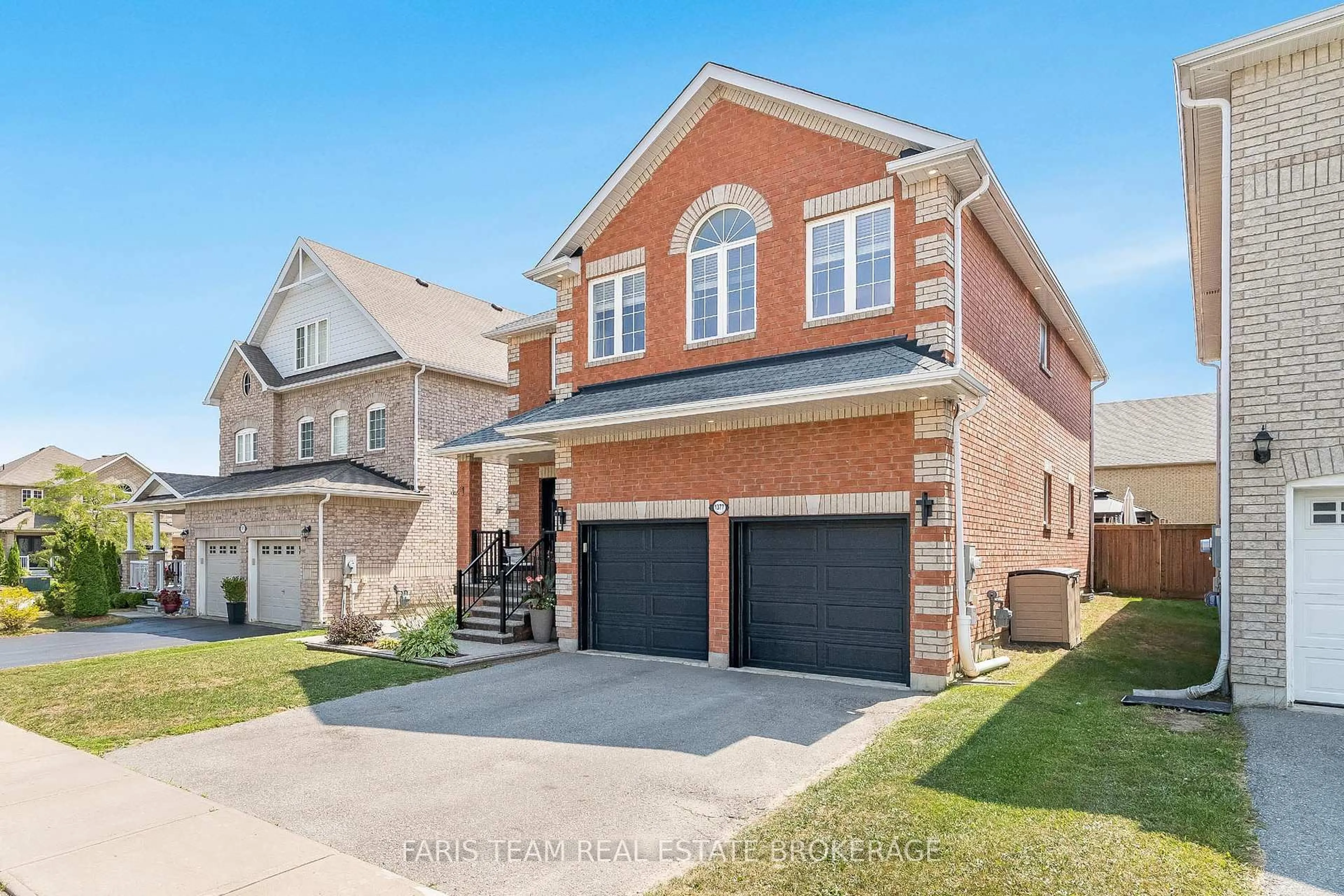 Home with brick exterior material, street for 1377 Sheldon St, Innisfil Ontario L9S 0H6