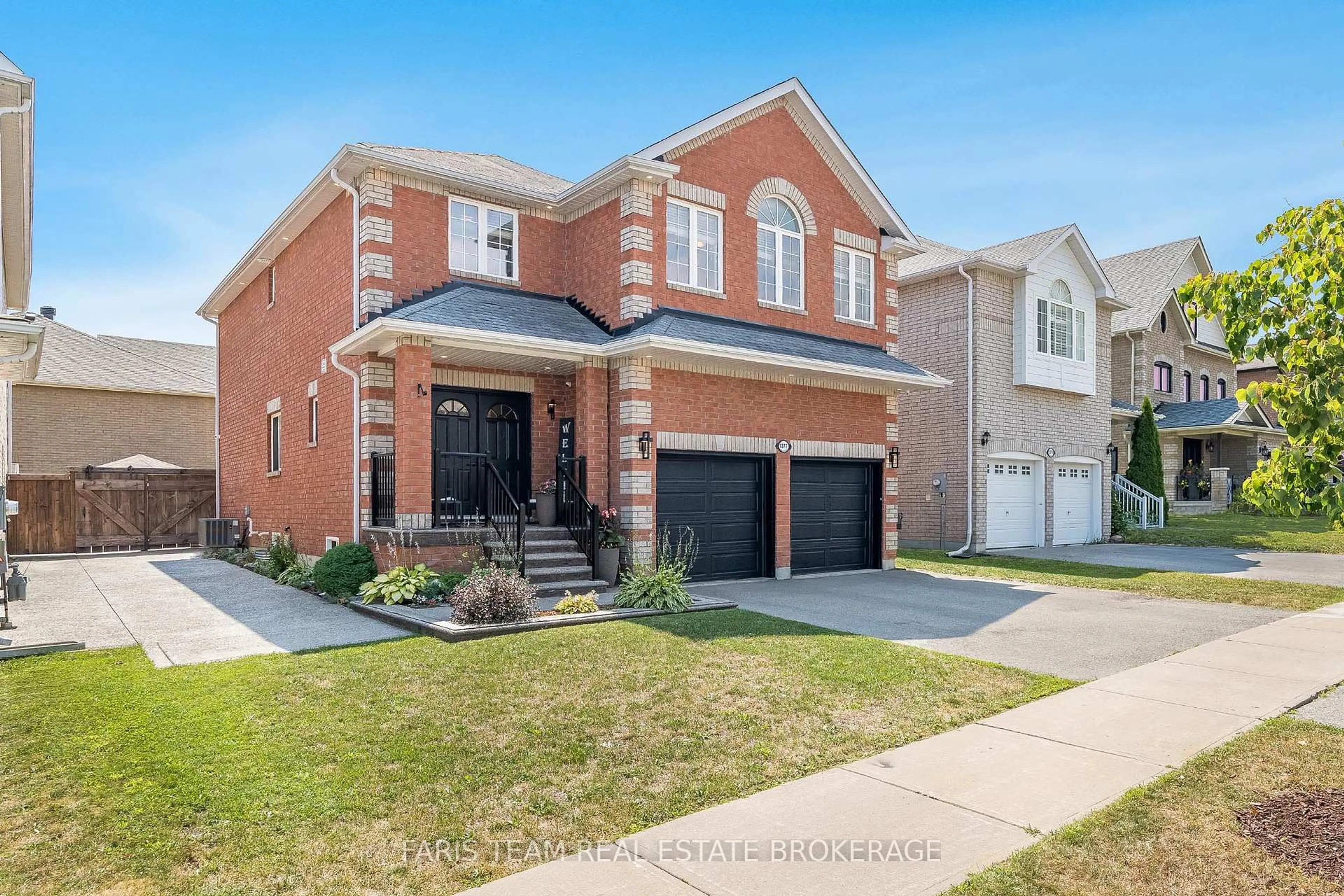 Home with brick exterior material, street for 1377 Sheldon St, Innisfil Ontario L9S 0H6