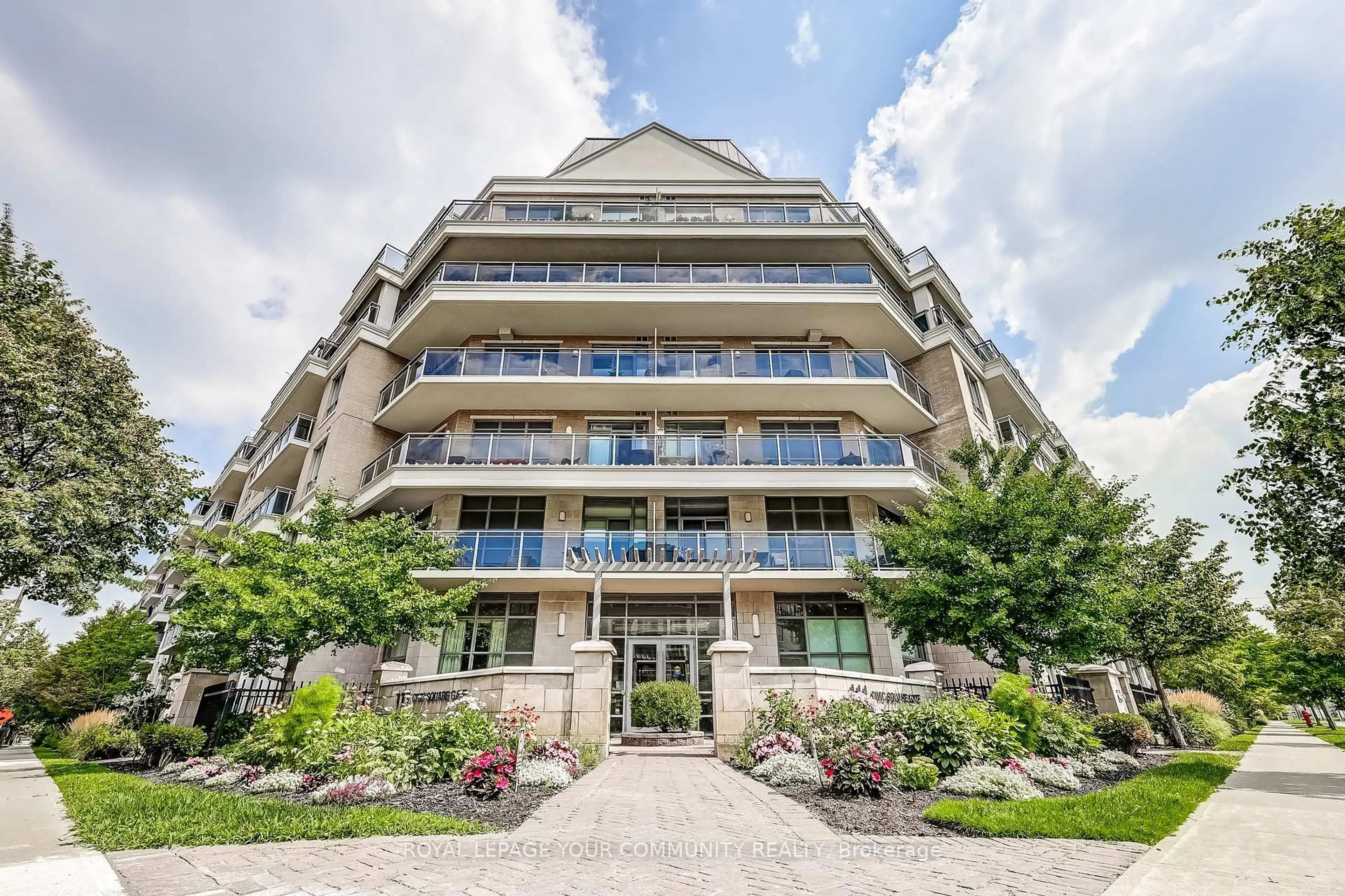 Unknown for 111 Civic Square Gate #306, Aurora Ontario L4G 0S6