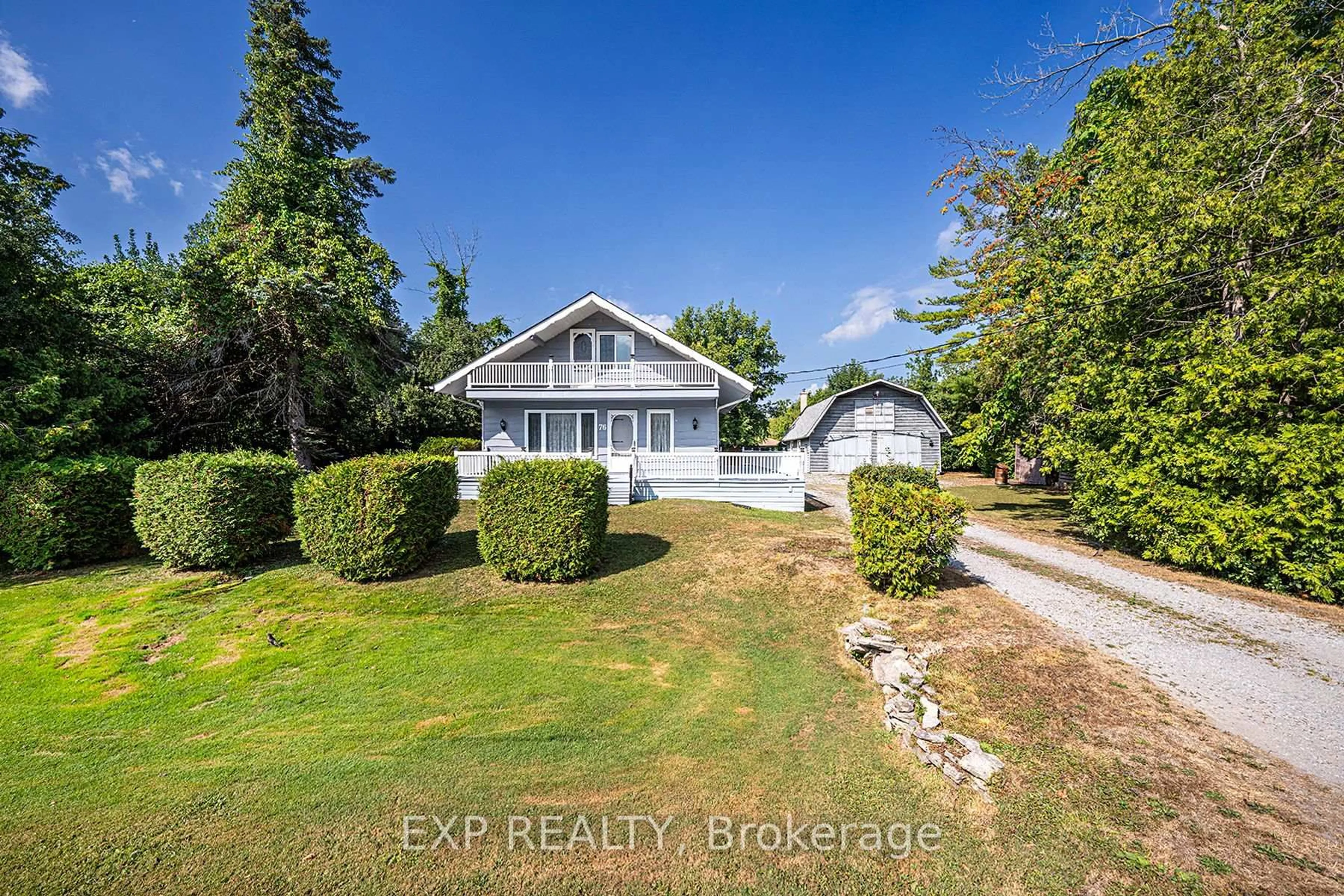 A pic from outside/outdoor area/front of a property/back of a property/a pic from drone, unknown for 76 Sunset Beach Rd, Georgina Ontario L0E 1N0