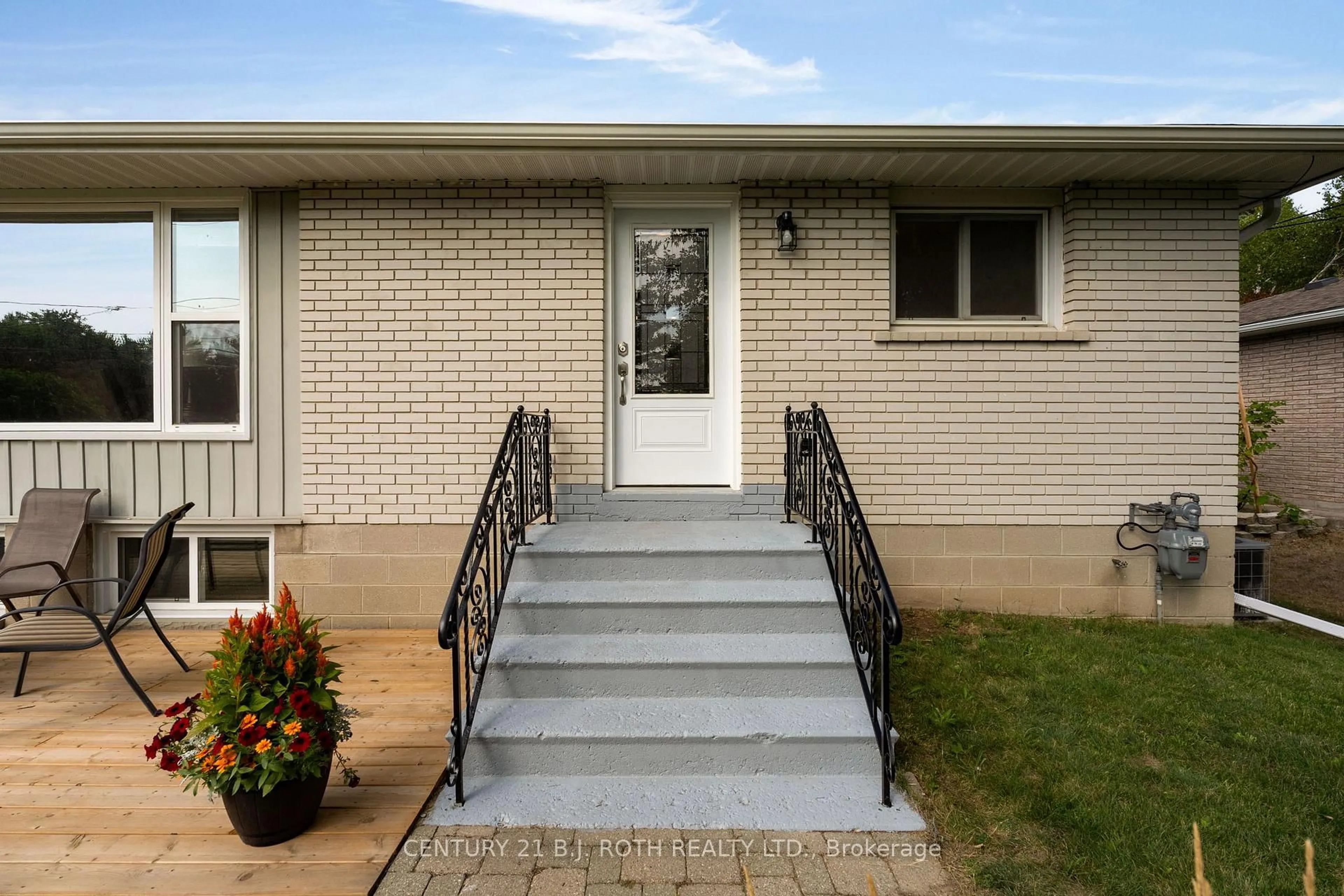 Unknown for 2068 Craig Rd, Innisfil Ontario L9S 1T2