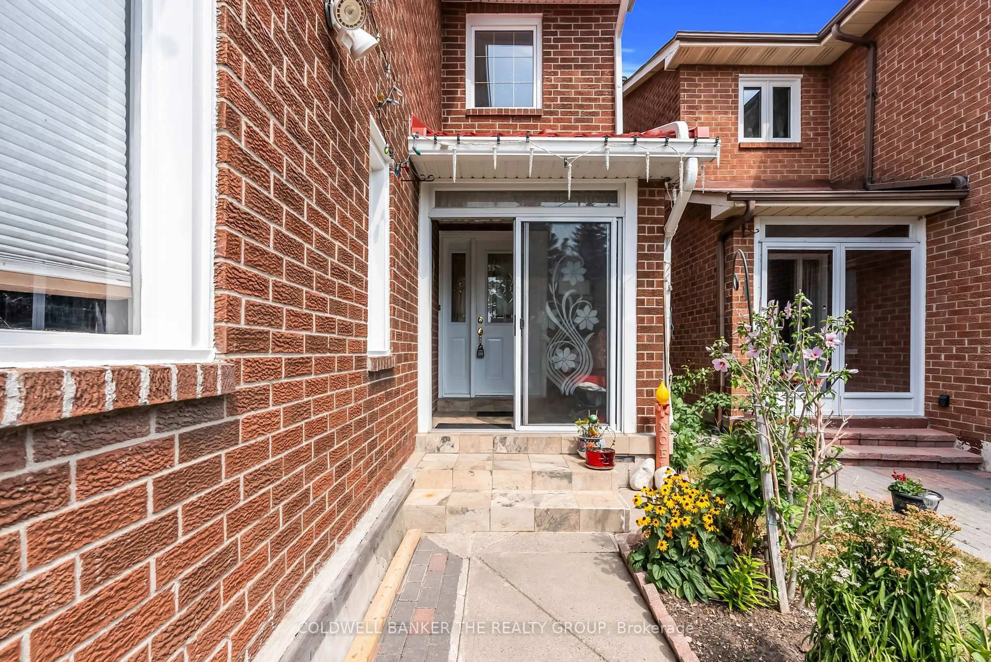 Home with brick exterior material, street for 15 Cog Hill Dr, Vaughan Ontario L4K 1M6