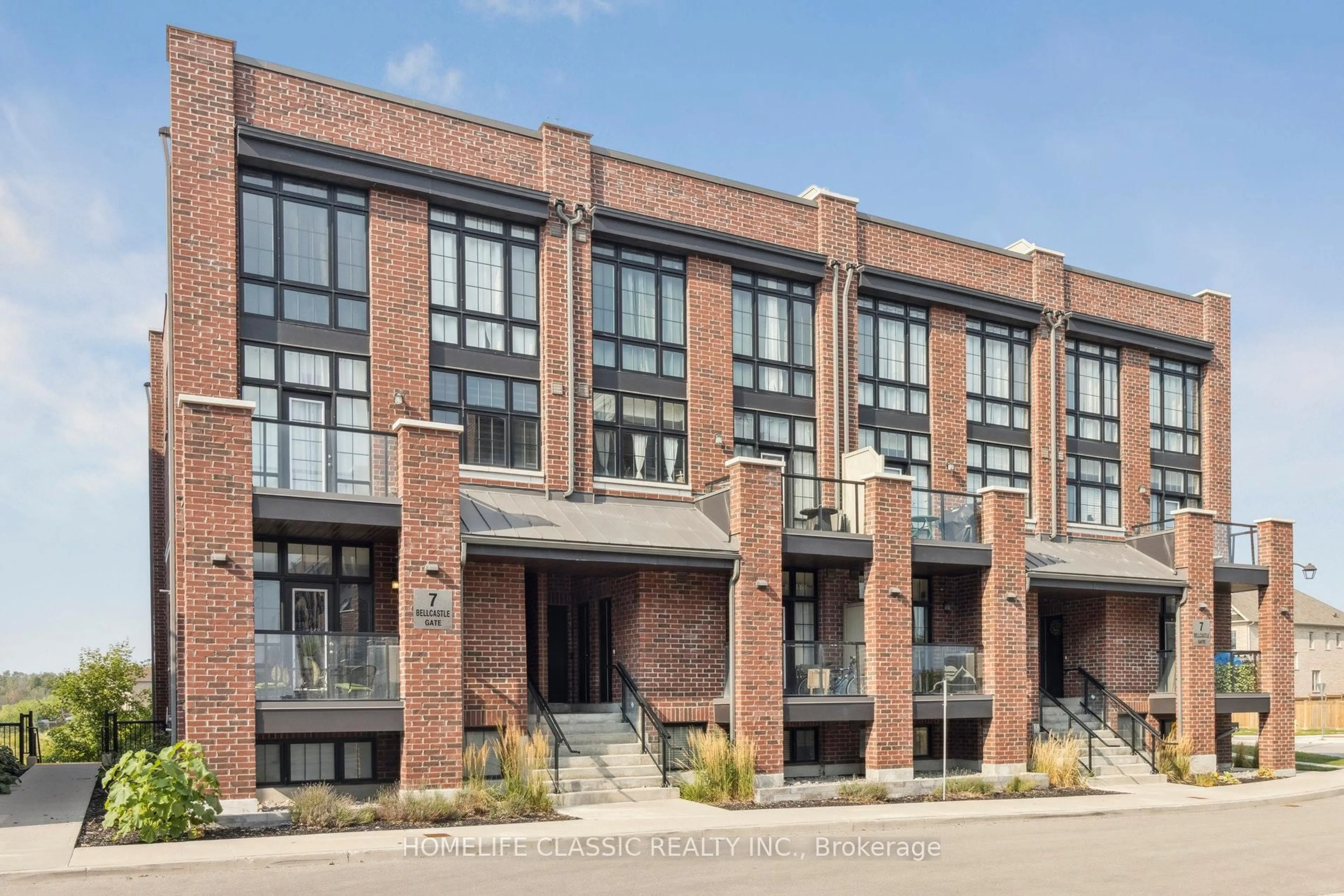 Home with brick exterior material, building for 7 Bellcastle Gate #234, Whitchurch-Stouffville Ontario L4A 4T4