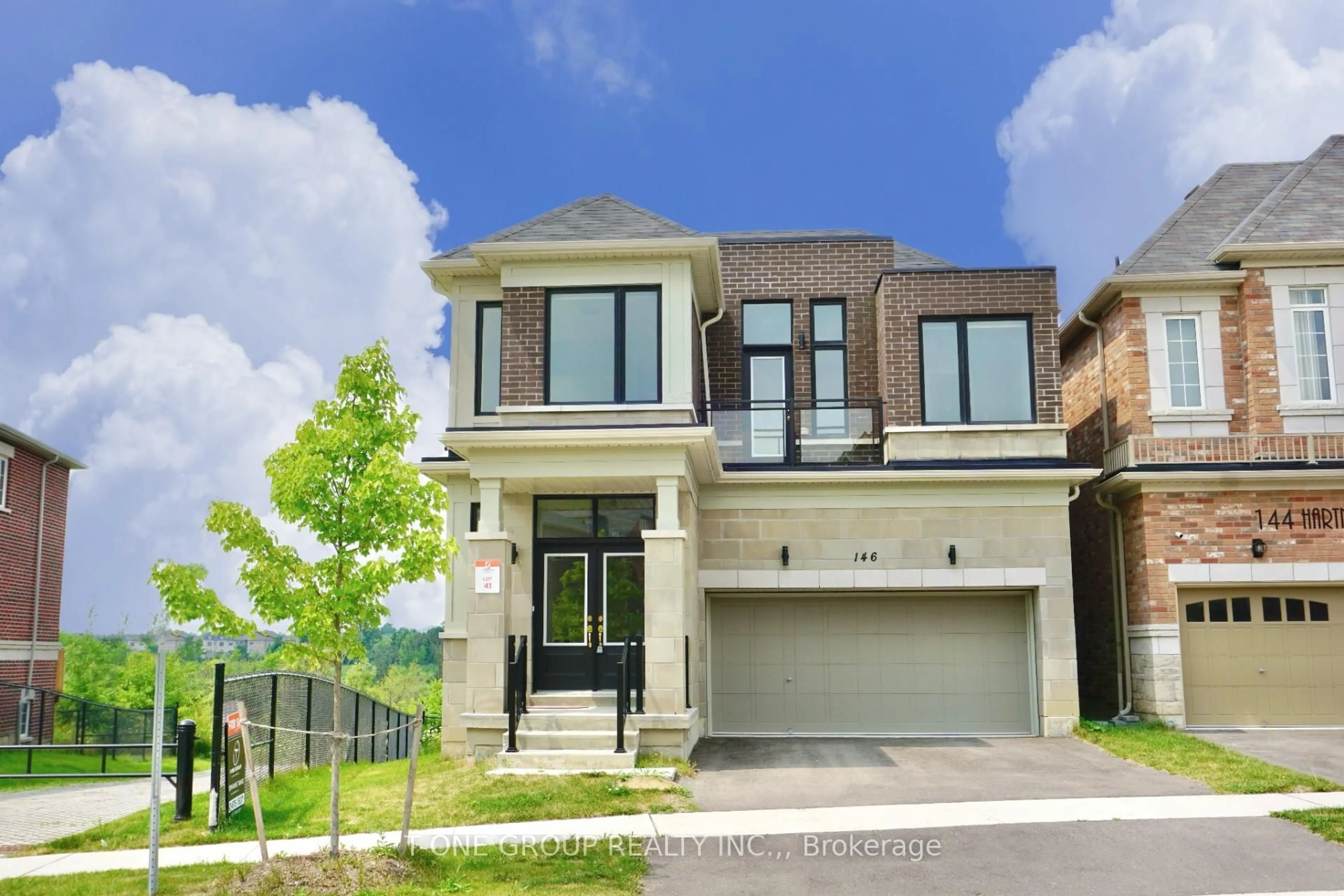 Home with brick exterior material, street for 146 Hartney Dr, Richmond Hill Ontario L4S 0L1