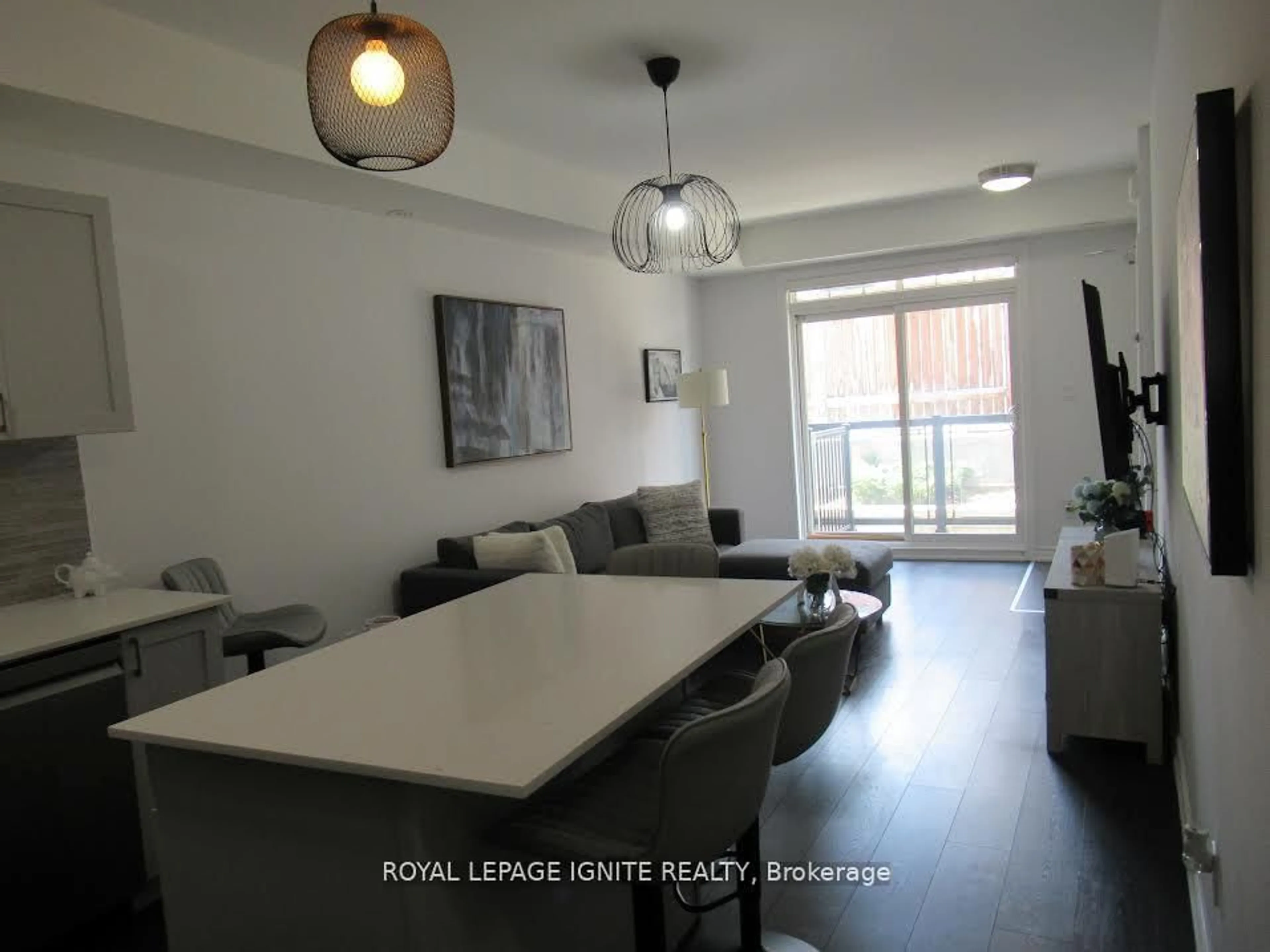 A pic of a room for 196 Pine Grove Rd #13, Vaughan Ontario L4L 0H8