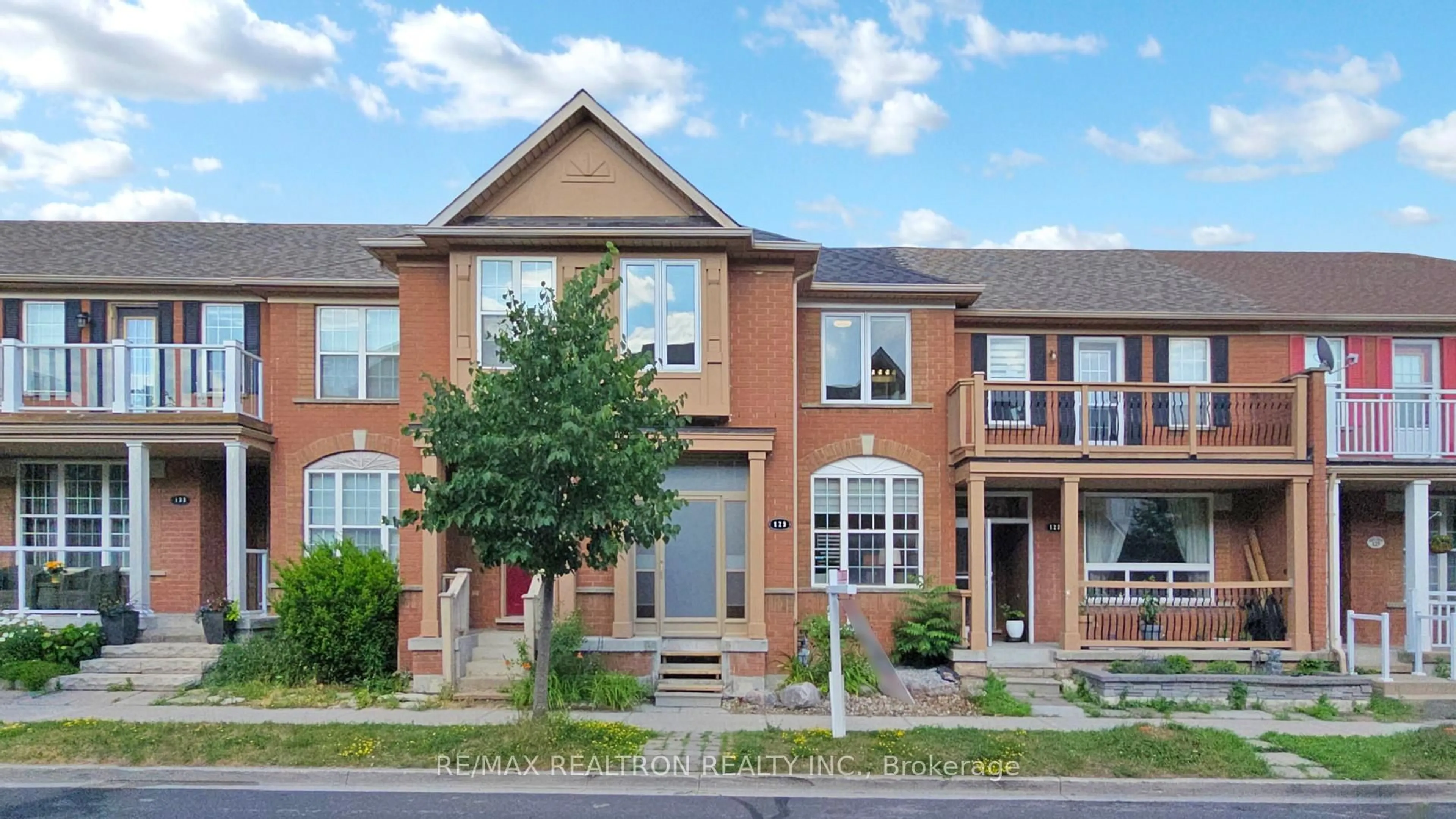 Home with brick exterior material, street for 129 Walkerville Rd, Markham Ontario L6B 1B6