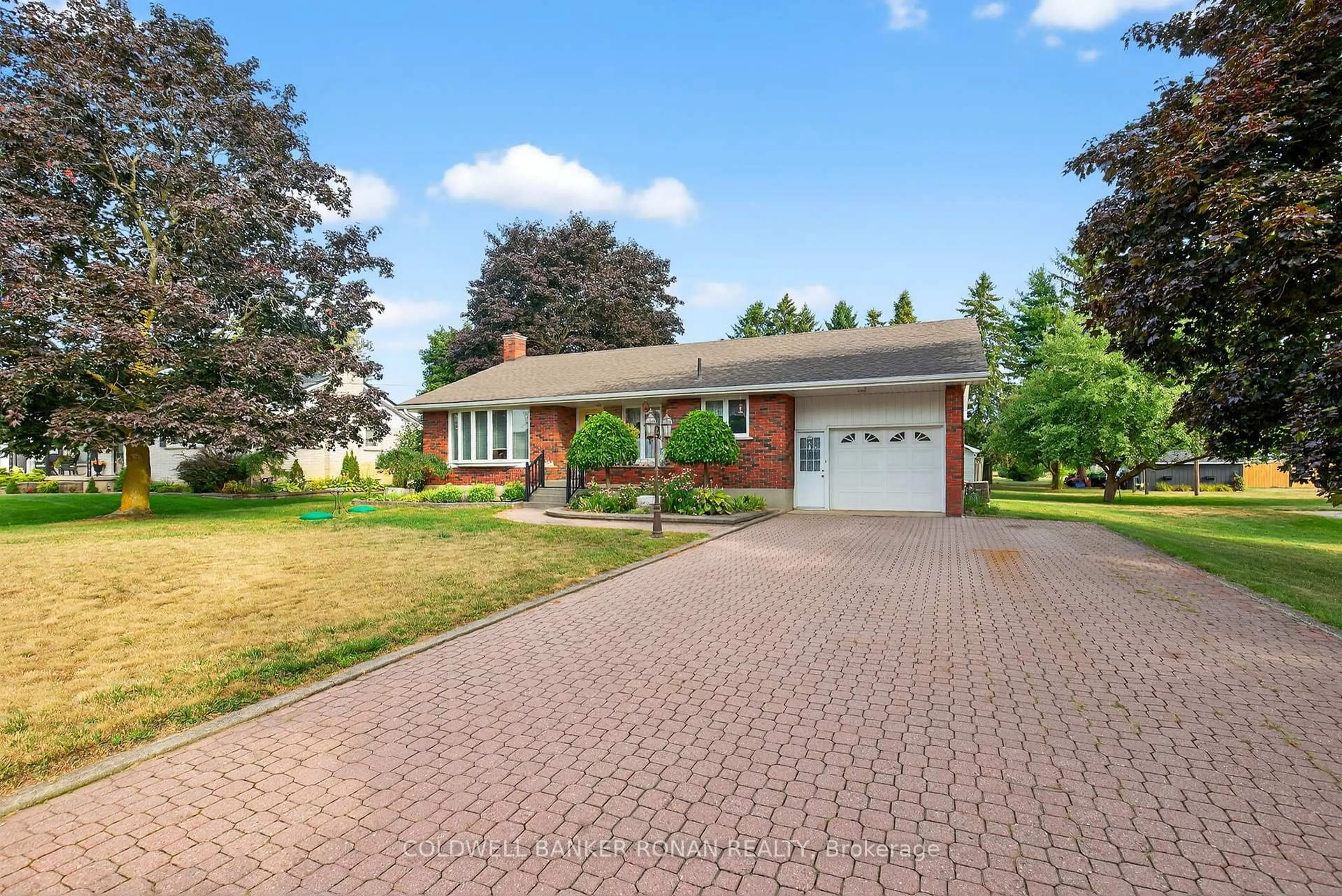 Home with brick exterior material, street for 8 Douglas Dr, New Tecumseth Ontario L9R 1J9